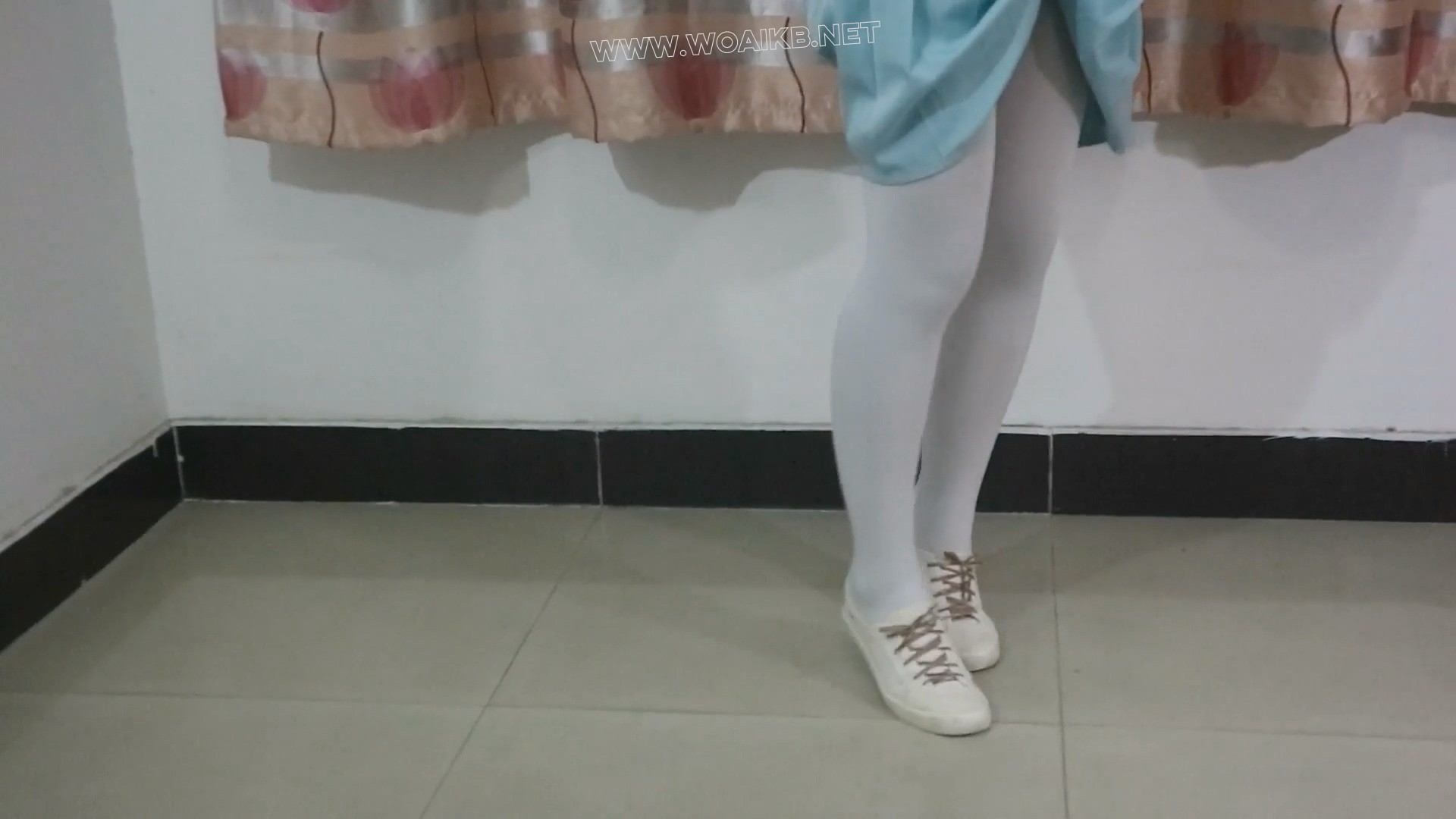 【臭脚妹妹】【白丝JK】【小白鞋】【丝袜堵嘴】【TD】【吊】