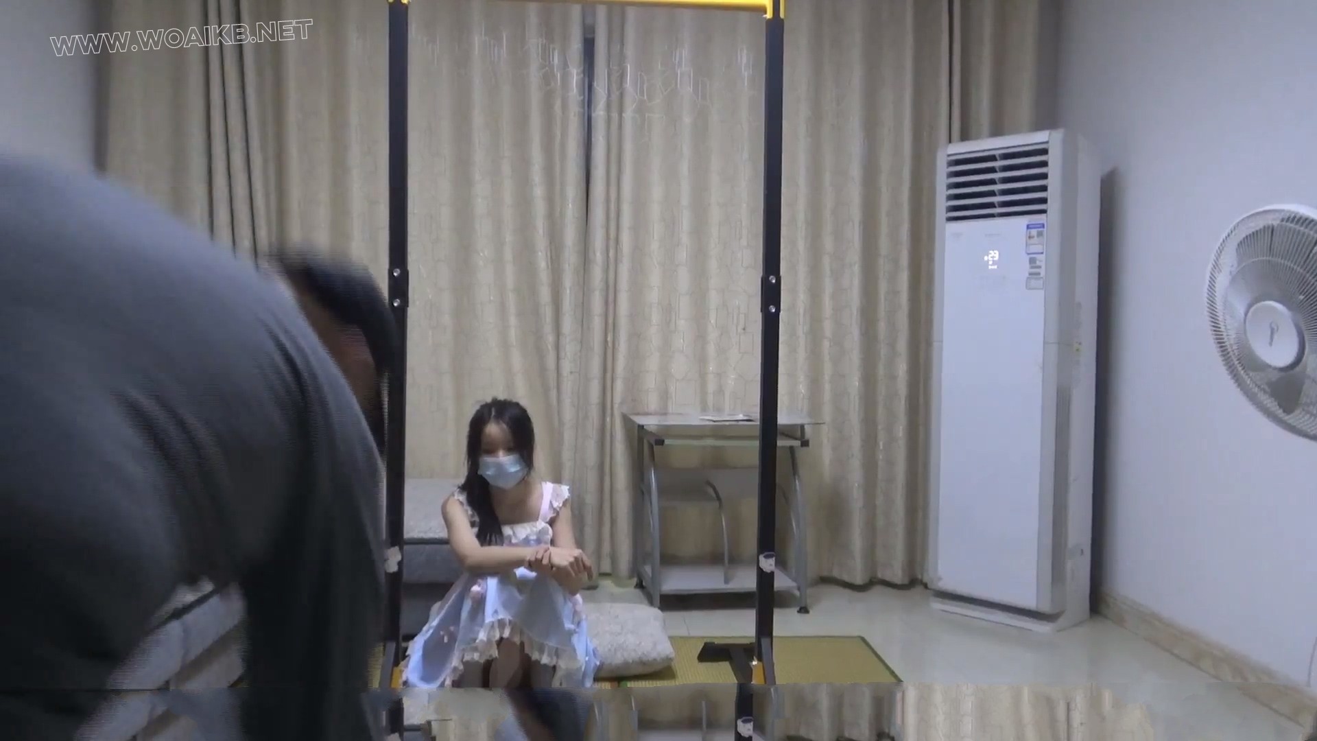 【琳媚】白丝LOLITA吊绑 棒棒的 被站立强G的忍耐到最后还是腿软屈服了