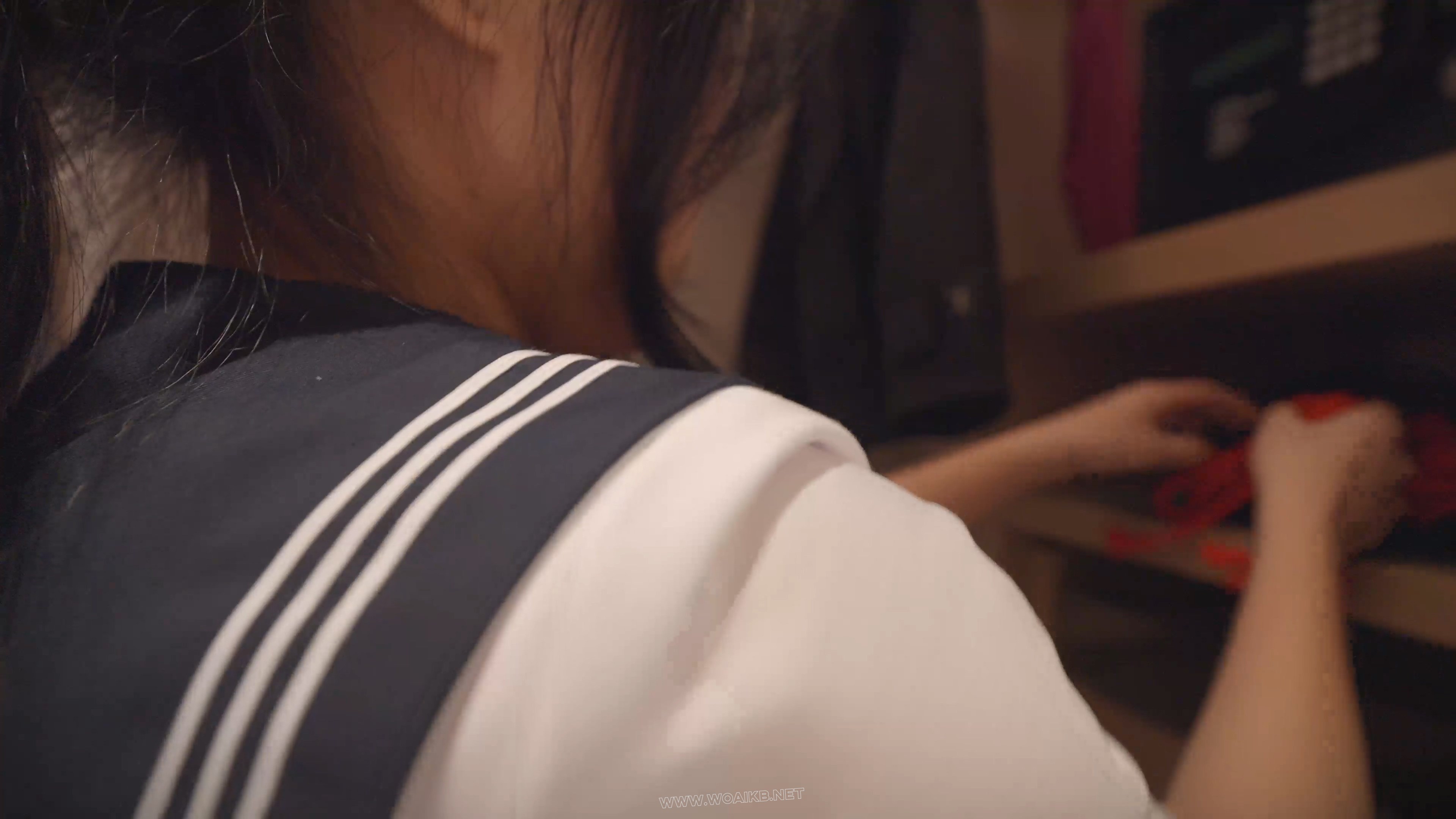 《我的妹妹是个小M》第1集：妹妹偷偷自缚被发现以后…… 趁哥哥出门，jk妹妹偷偷玩…