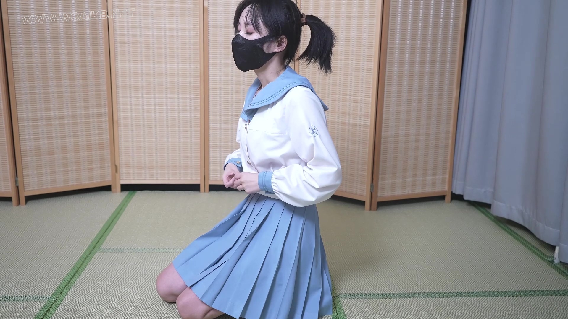 嗷嗷-嗷嗷的内衣tj，勒 走绳，舔食酸奶，踮脚爱好者狂喜。