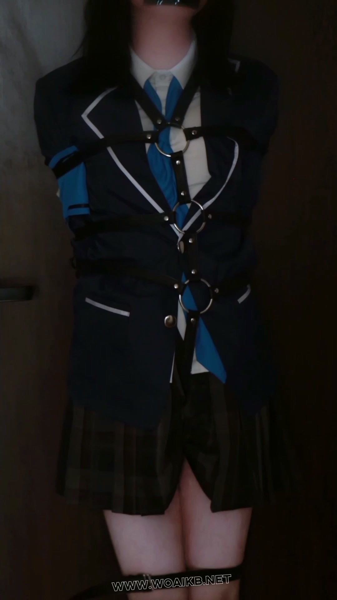 【JK叶子】皮带封锁与在鞋内振动的小粉球