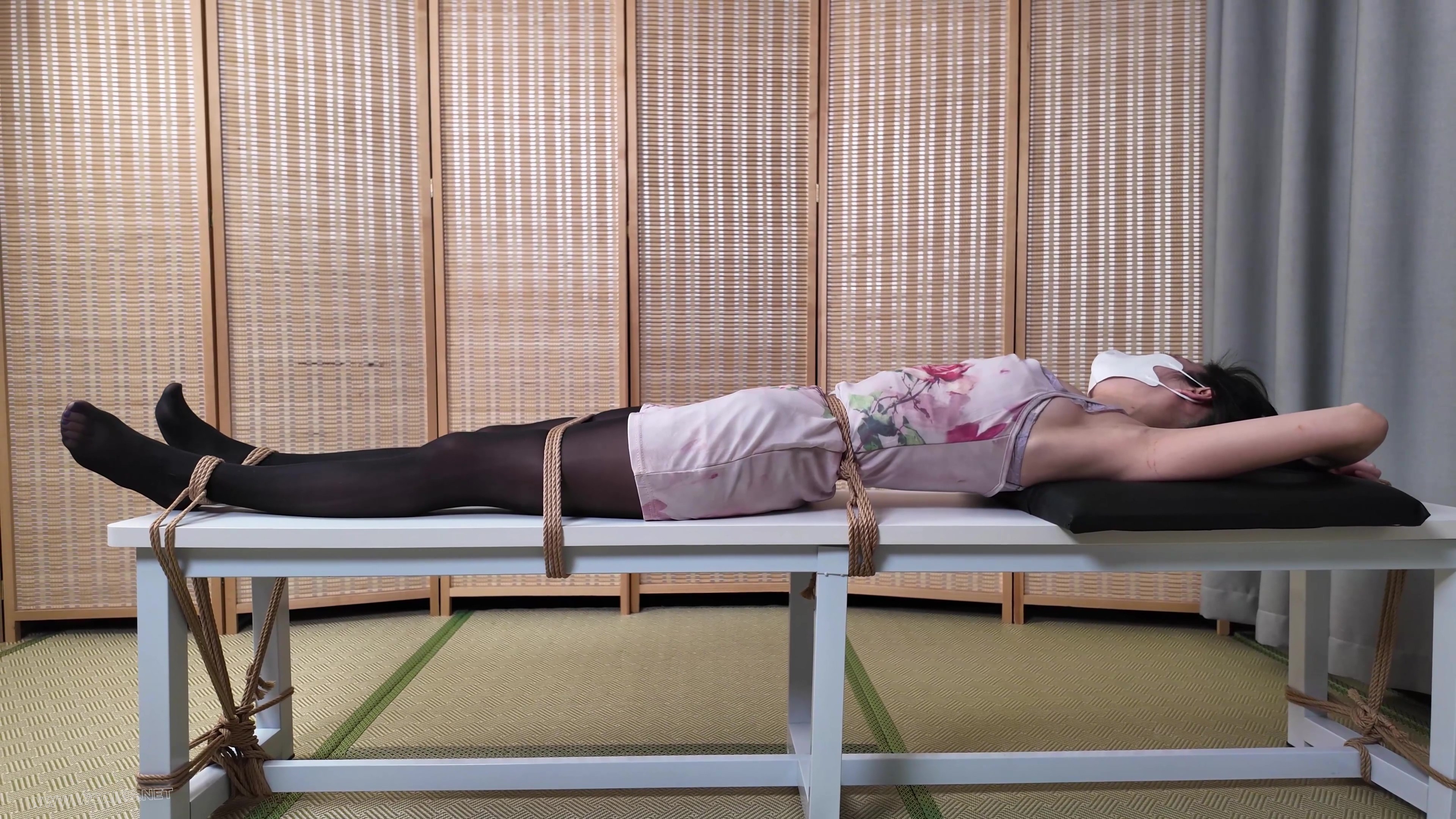 嗷嗷-一字躺缚，腋下，tk！