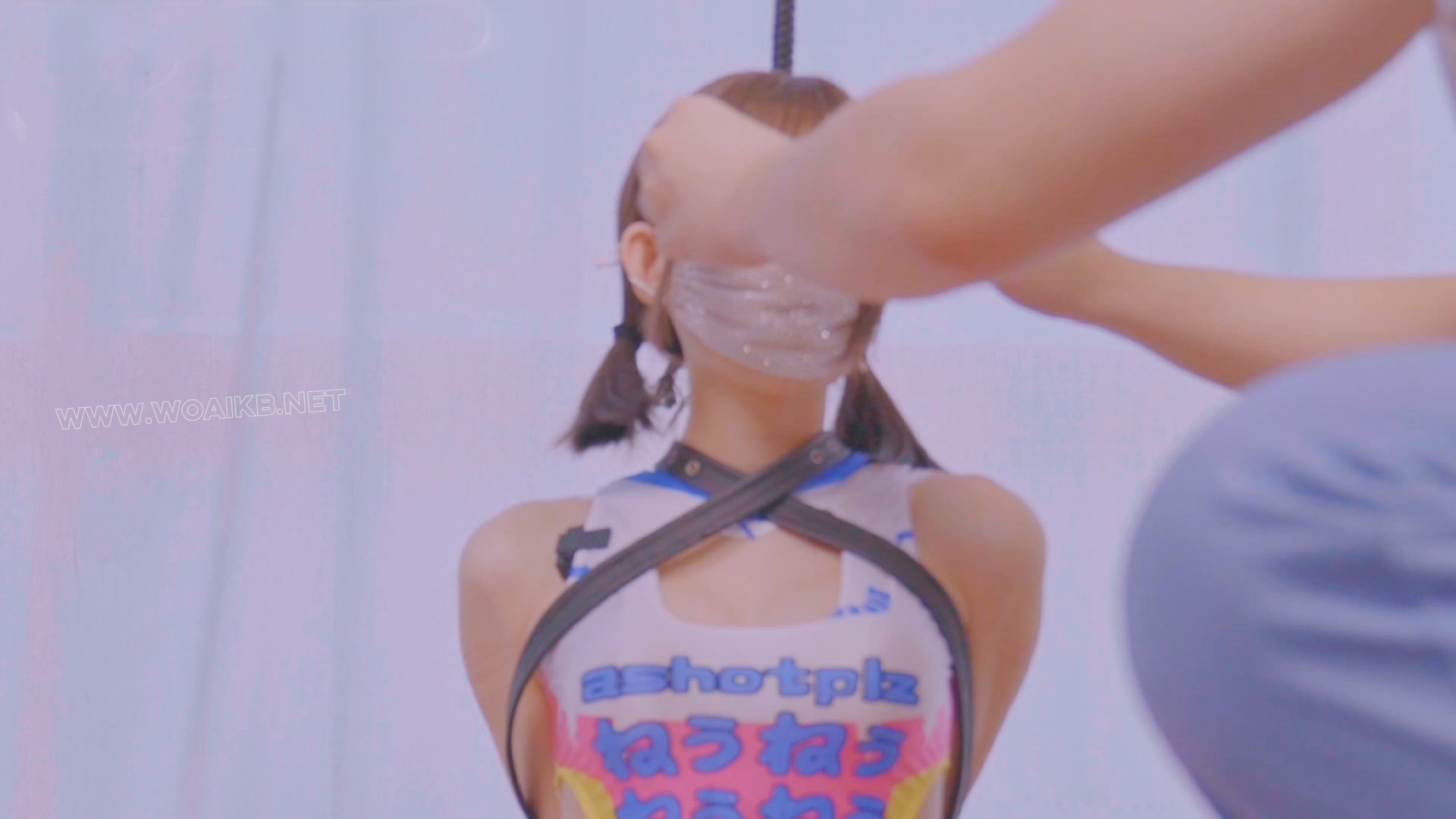 定拍 粉色泳衣可爱的小萝莉拘束（下）