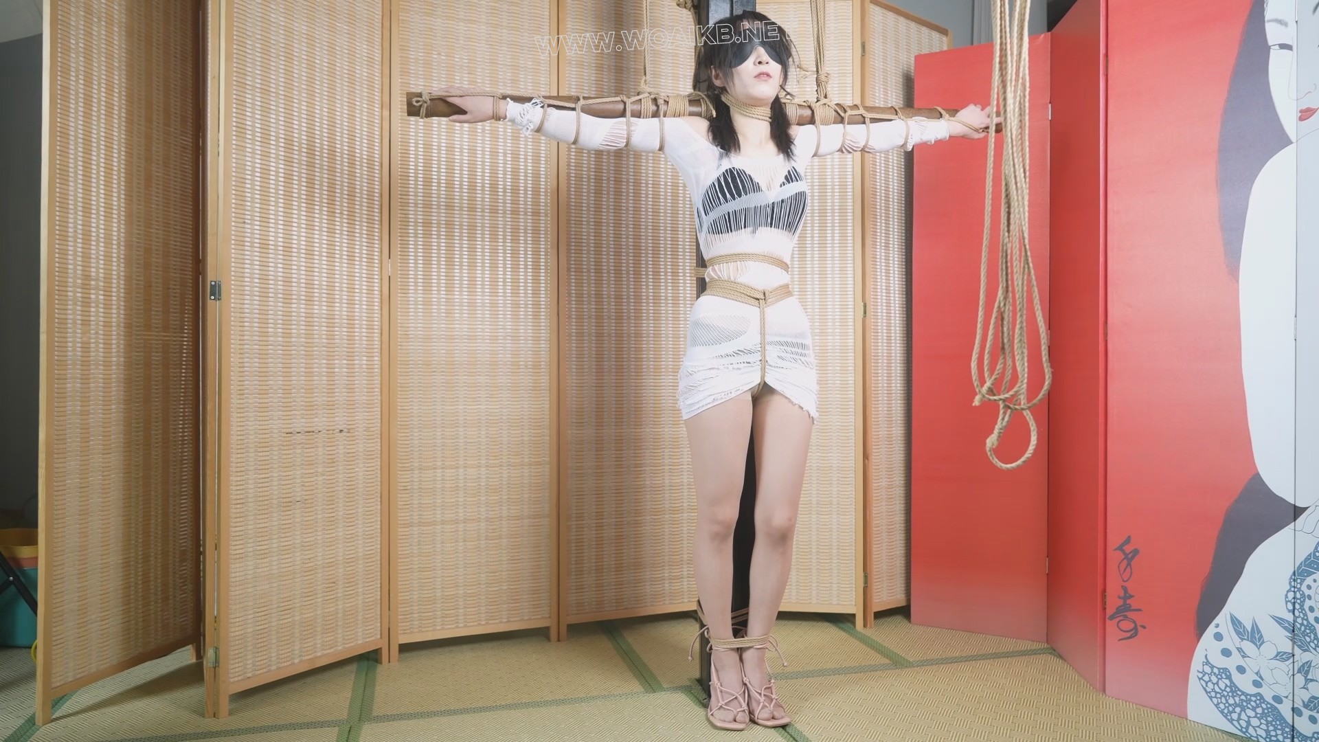 嗷嗷-十字架+椅缚，股绳，折叠极限。