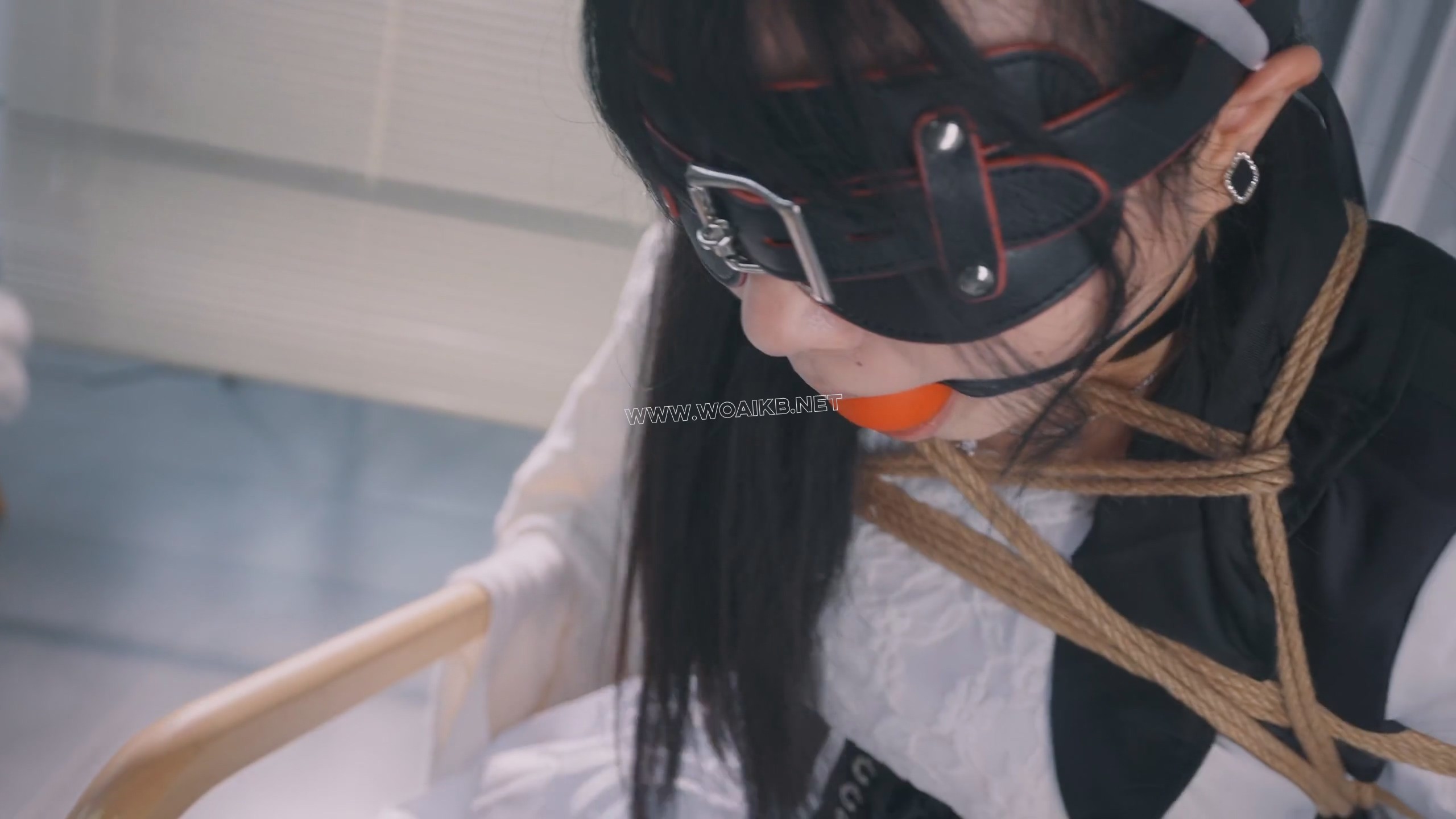 《漫展绑架记》在漫展上，偶遇cos茨姆莉的漂亮妹子，假意邀请妹子去家里拍写真，半... 预览图 7