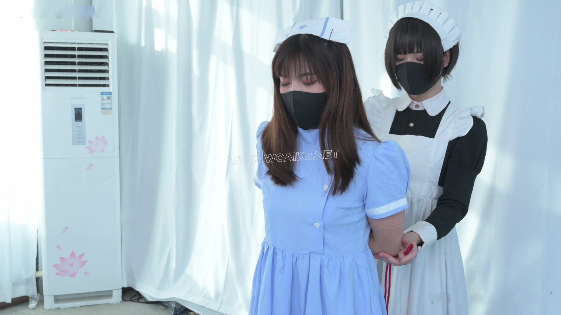 百合女仆调教3 百合loli调教 女虐女 强制开口 片足放置 强糕放置 鞭打 强膏