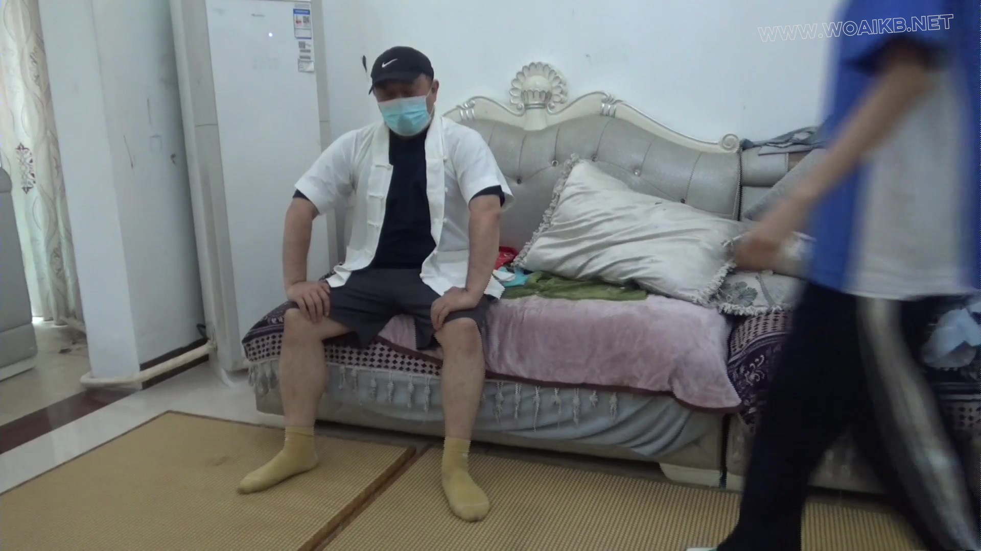 【玉箫】【红豆】定拍剧情片 双人白袜学生被绑架 原味封嘴拘束衣 单手套挠痒玩弄【…