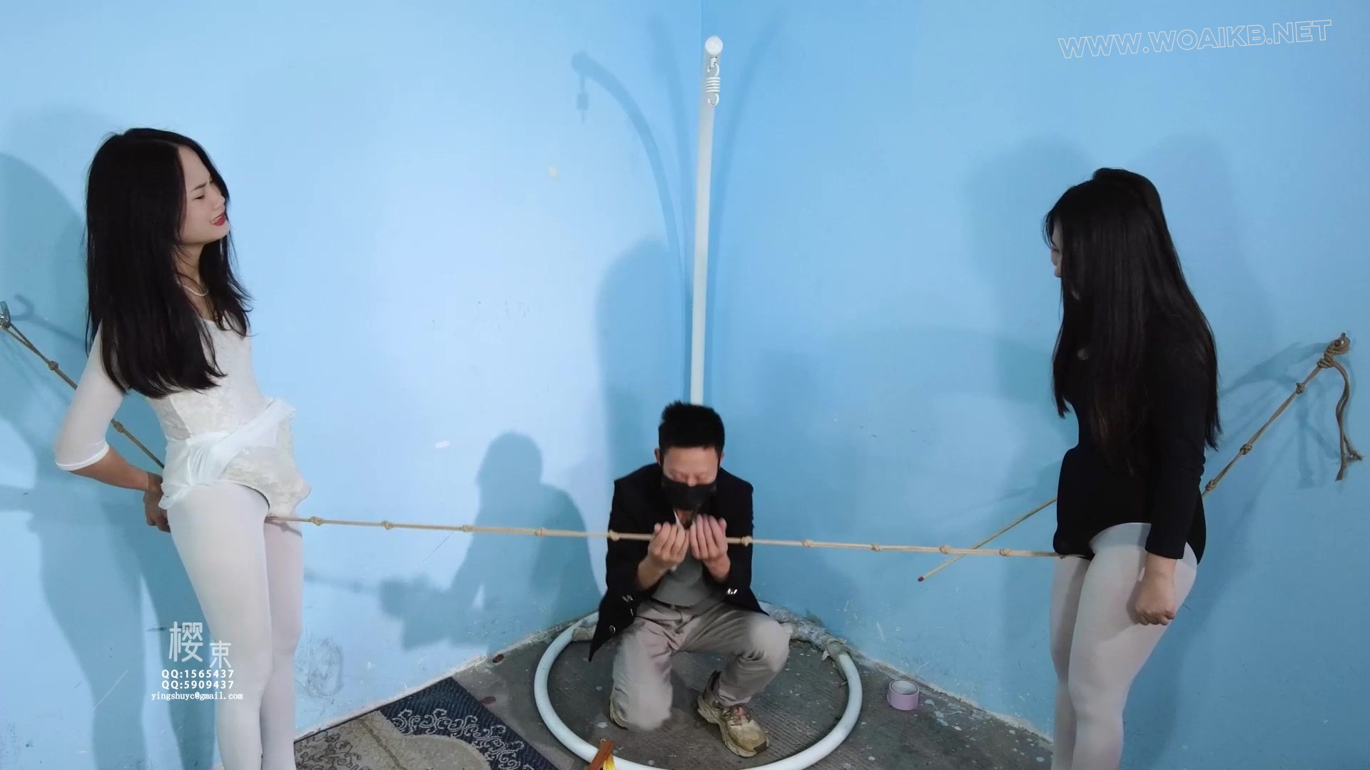《石头剪刀布》老师让两个舞蹈生上绳上进行走绳训练！两人石头剪刀布谁输就要被对... 预览图 17