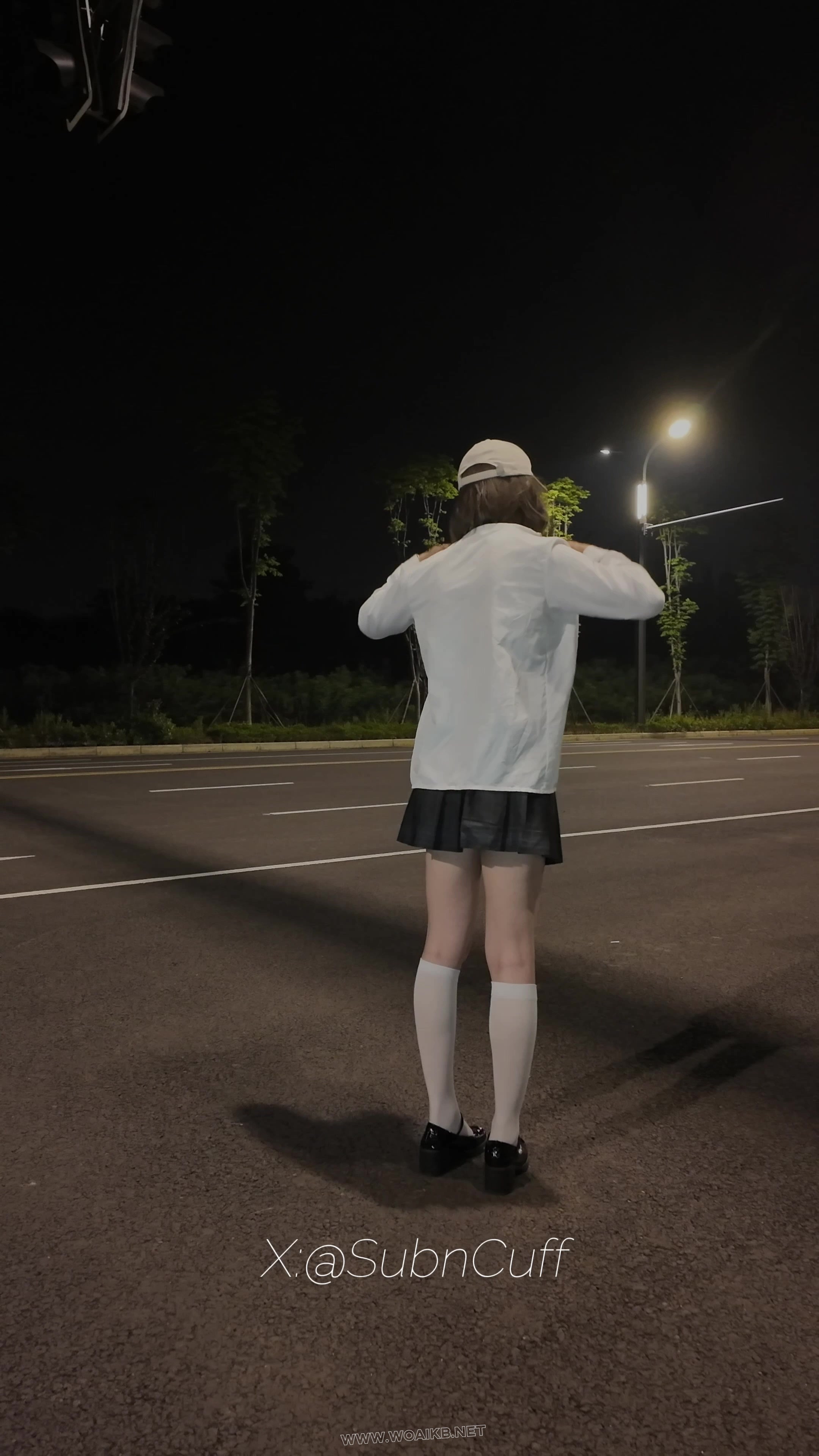 户外JK路灯吊缚SubM