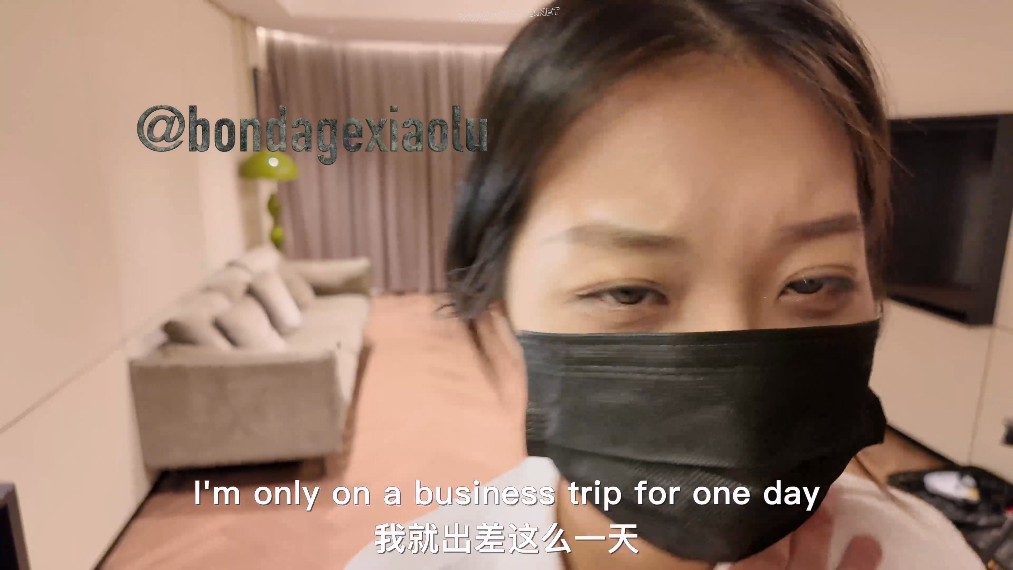 《偷情的妻子》在男主出差的时候，女人偷偷拿着家里的玩具出去和情人偷情，结果男…