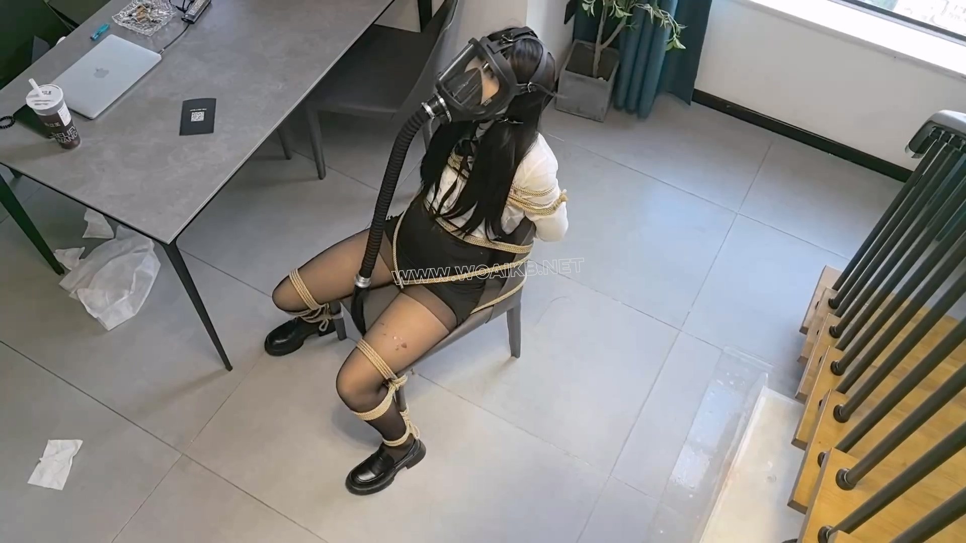好奇小秘TJ日记 紧缚 滴蜡 sp 强G 电击 防毒面具 欲罢不能 昏迷 预览图 27