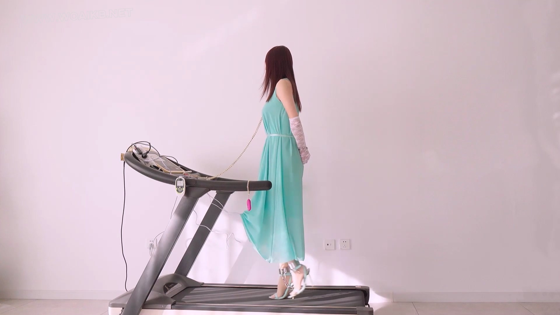 脚镣手铐禁锢绿裙肉丝绿凉高+金属GS、电动BB、无线TD与跑步机 预览图 7