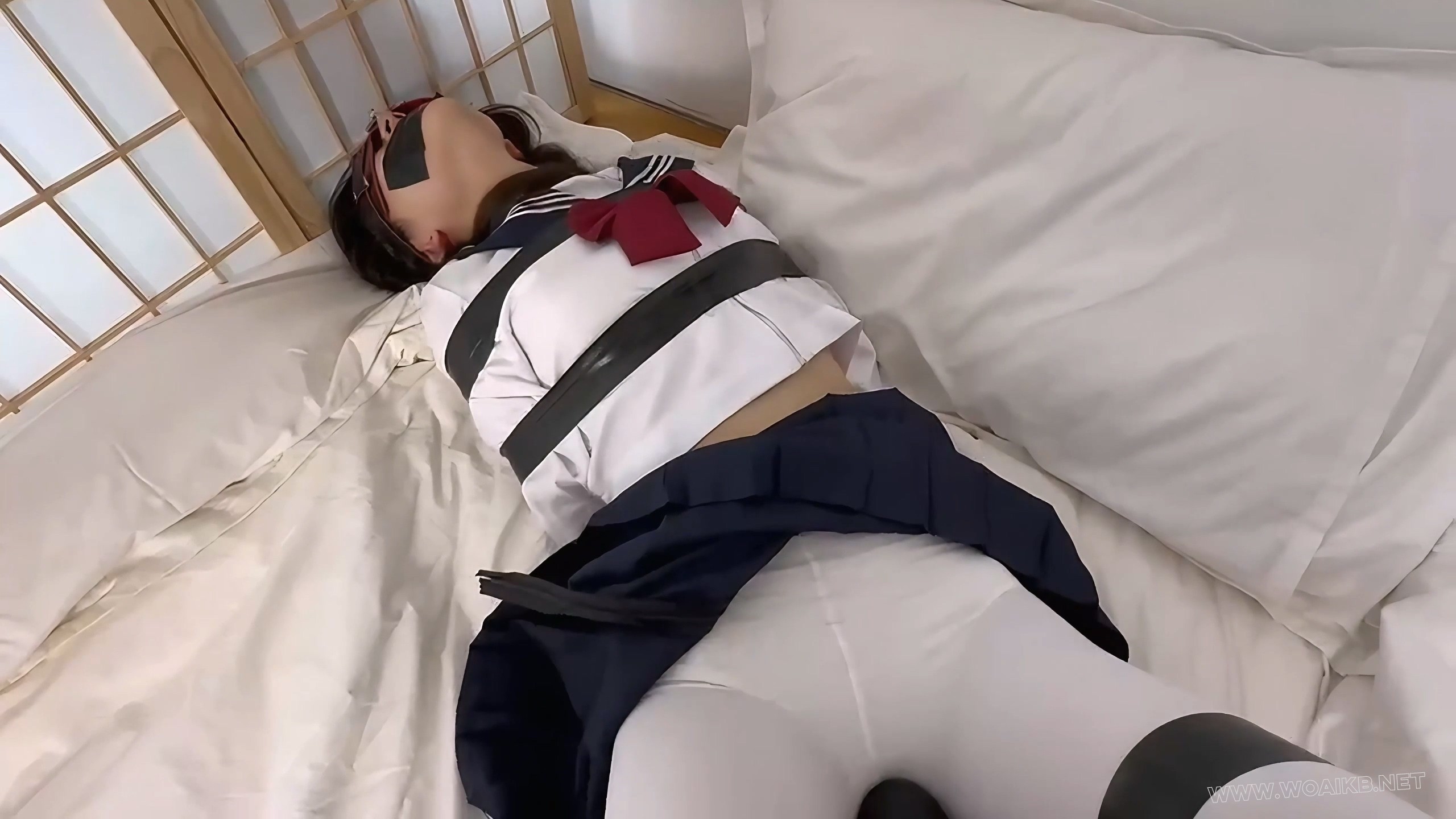 绑架骄横跋扈邻家妹妹用棒棒狠狠惩罚 预览图 18