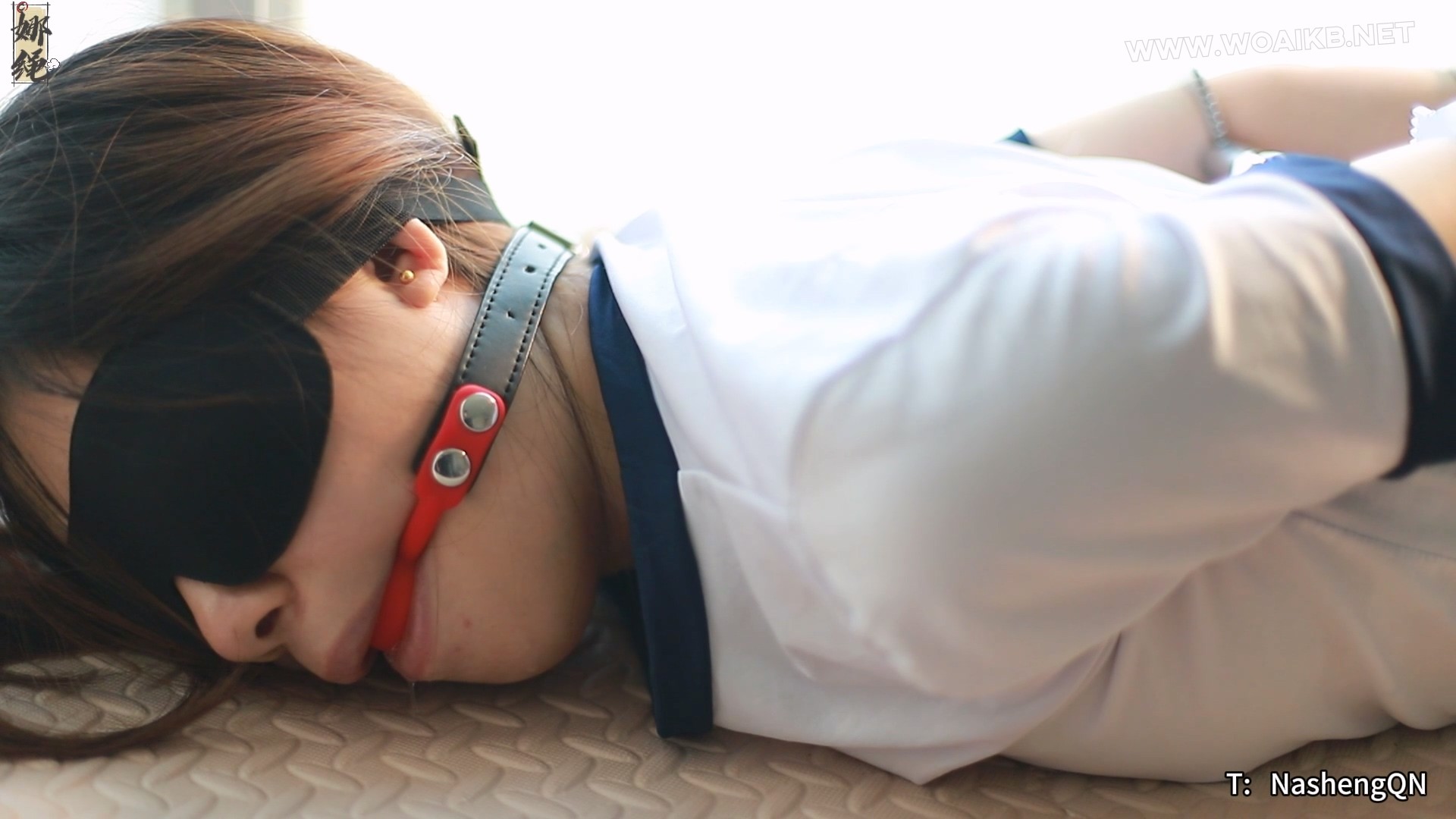 连体铐全身挣扎+铁笼铁链绑缚 预览图 8