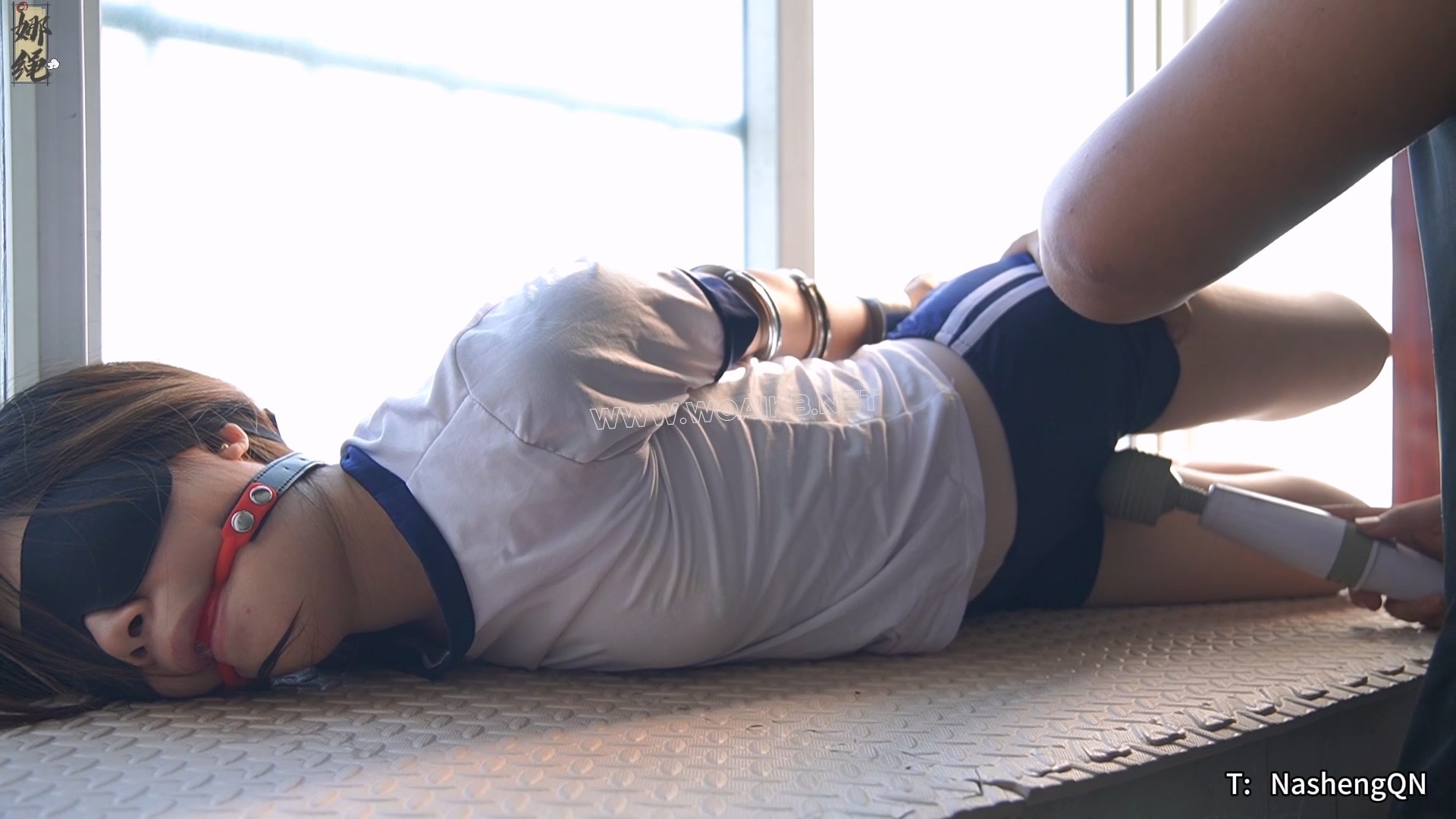 连体铐全身挣扎+铁笼铁链绑缚 预览图 15