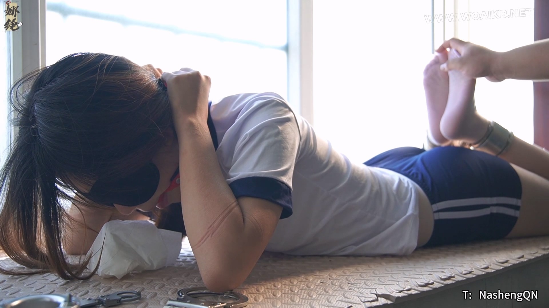 连体铐全身挣扎+铁笼铁链绑缚 预览图 20