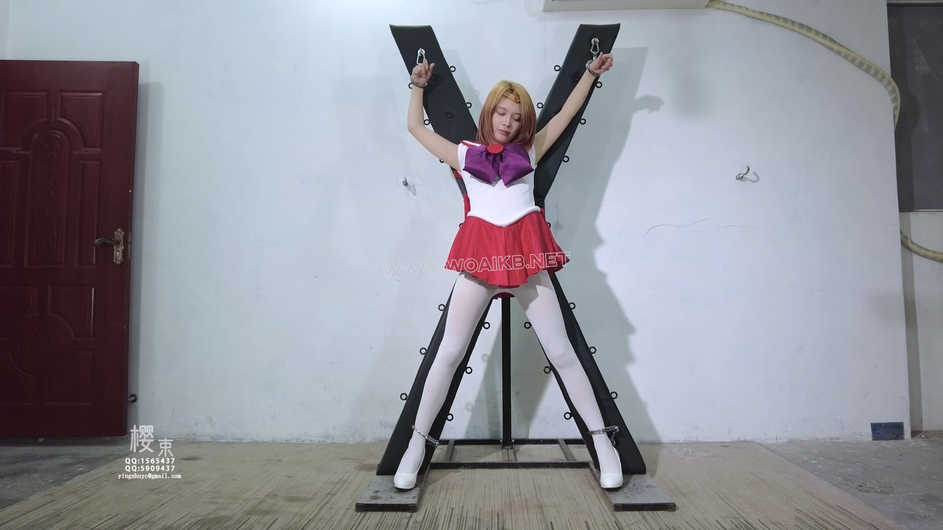 cos美少女战士！落入反派的美少女战士被残忍的羞辱折磨！棒棒强震手指入体强高！鞭...