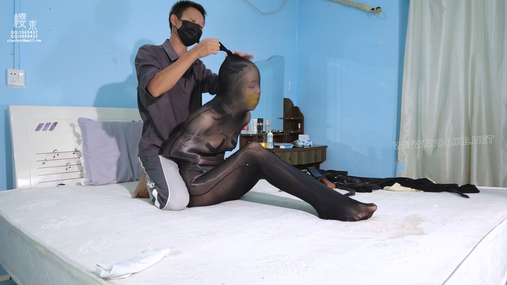 媚药销魂！胶带封嘴丝袜套头！大尺度玩具刺激强G！套上全包丝袜皮带禁锢！SP翘臀  ... 预览图 17