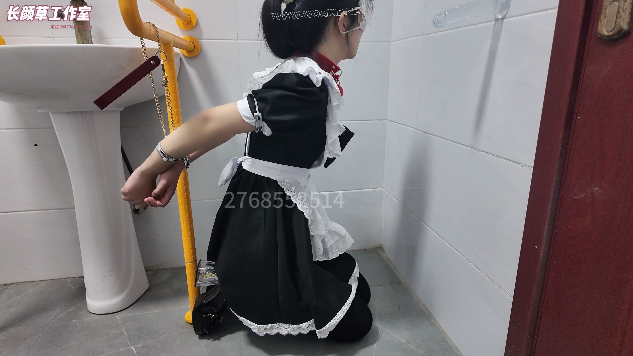 霜喵3小时囚禁调教加公厕调教上集 电击 小玩具爽的全身抽搐 镣铐 封耳 口球 蒙眼 ... 预览图 8