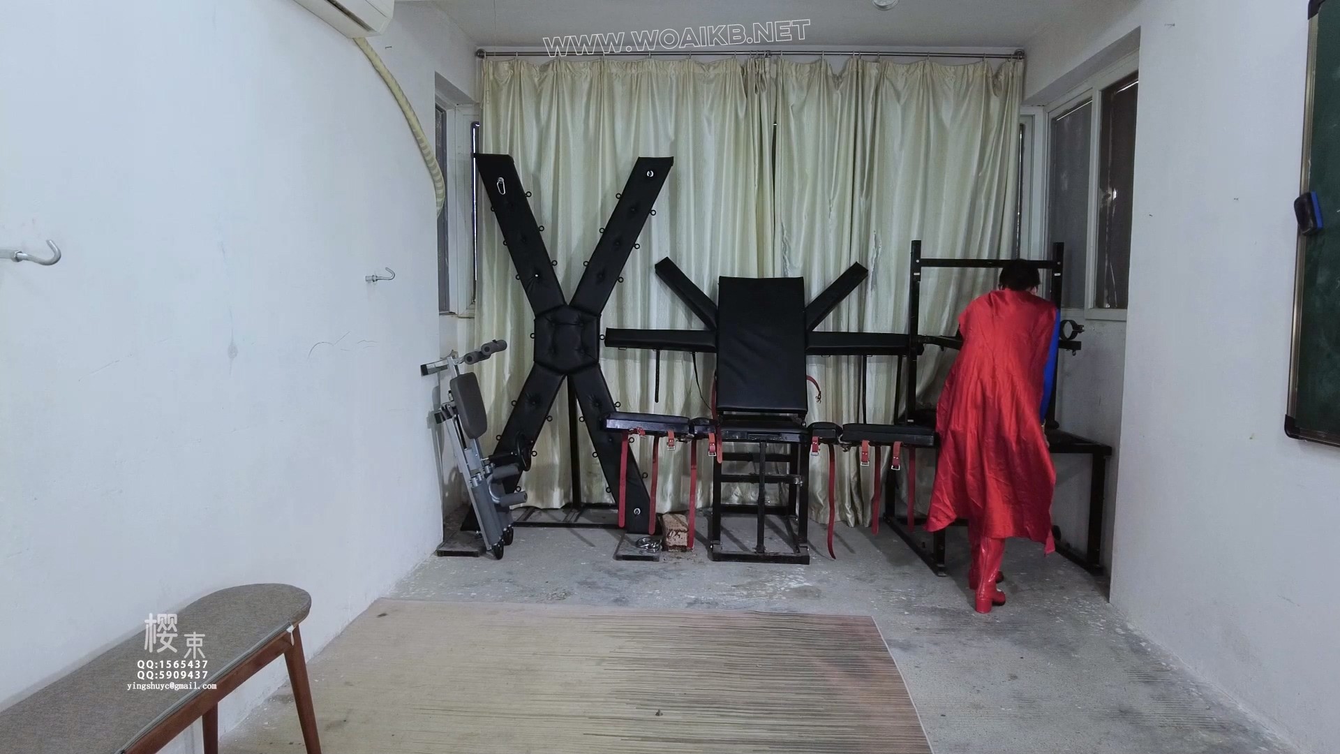 被歹徒狠狠的榨干的女超人！敏感的被跳蛋震的内内都湿完了！戴吸乳器固定棒棒羞辱...