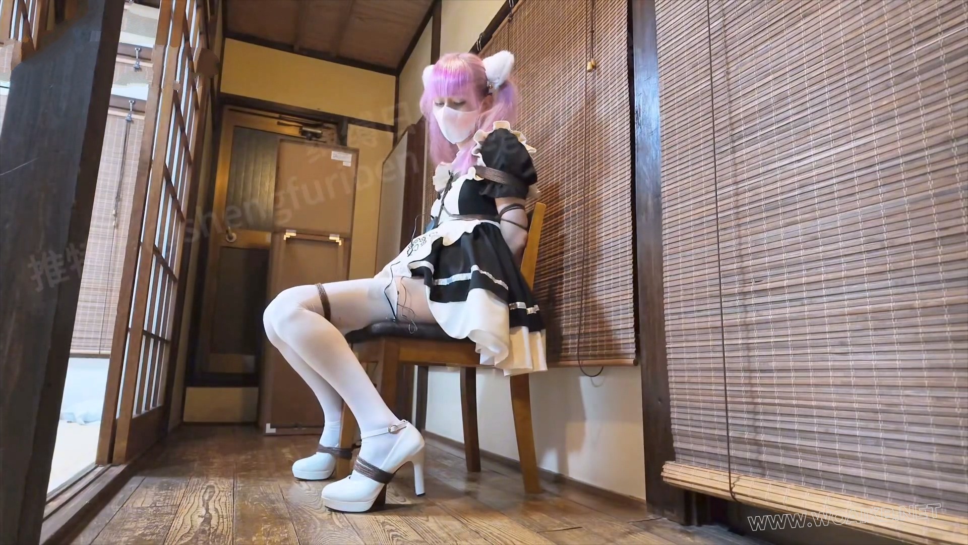 白丝猫系女仆养成攻略！年末干活！日式座椅分腿紧缚 强制开口口塞，口水流满一地... 预览图 5