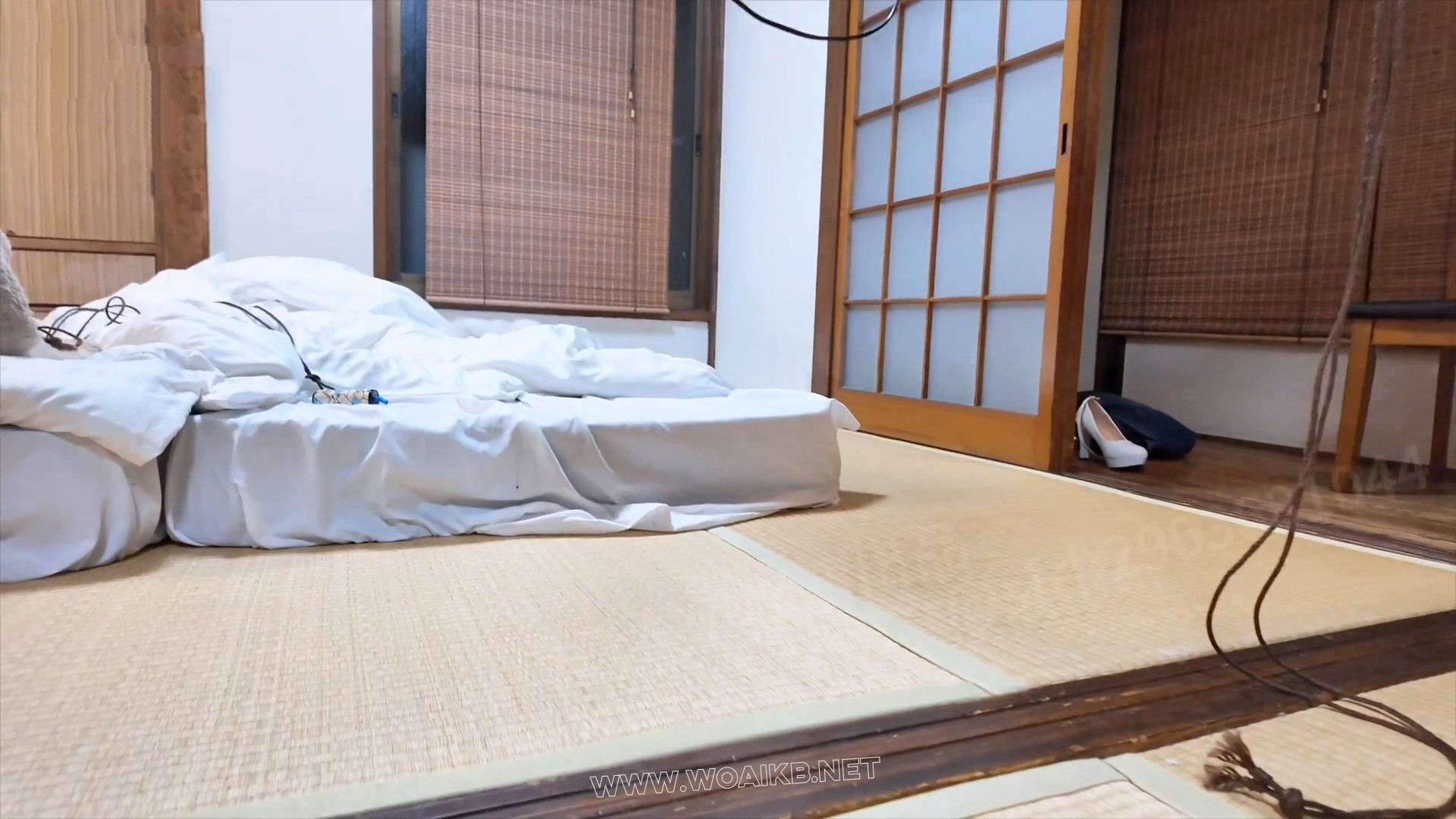 白丝猫系女仆养成攻略！年末干活！日式座椅分腿紧缚 强制开口口塞，口水流满一地... 预览图 7