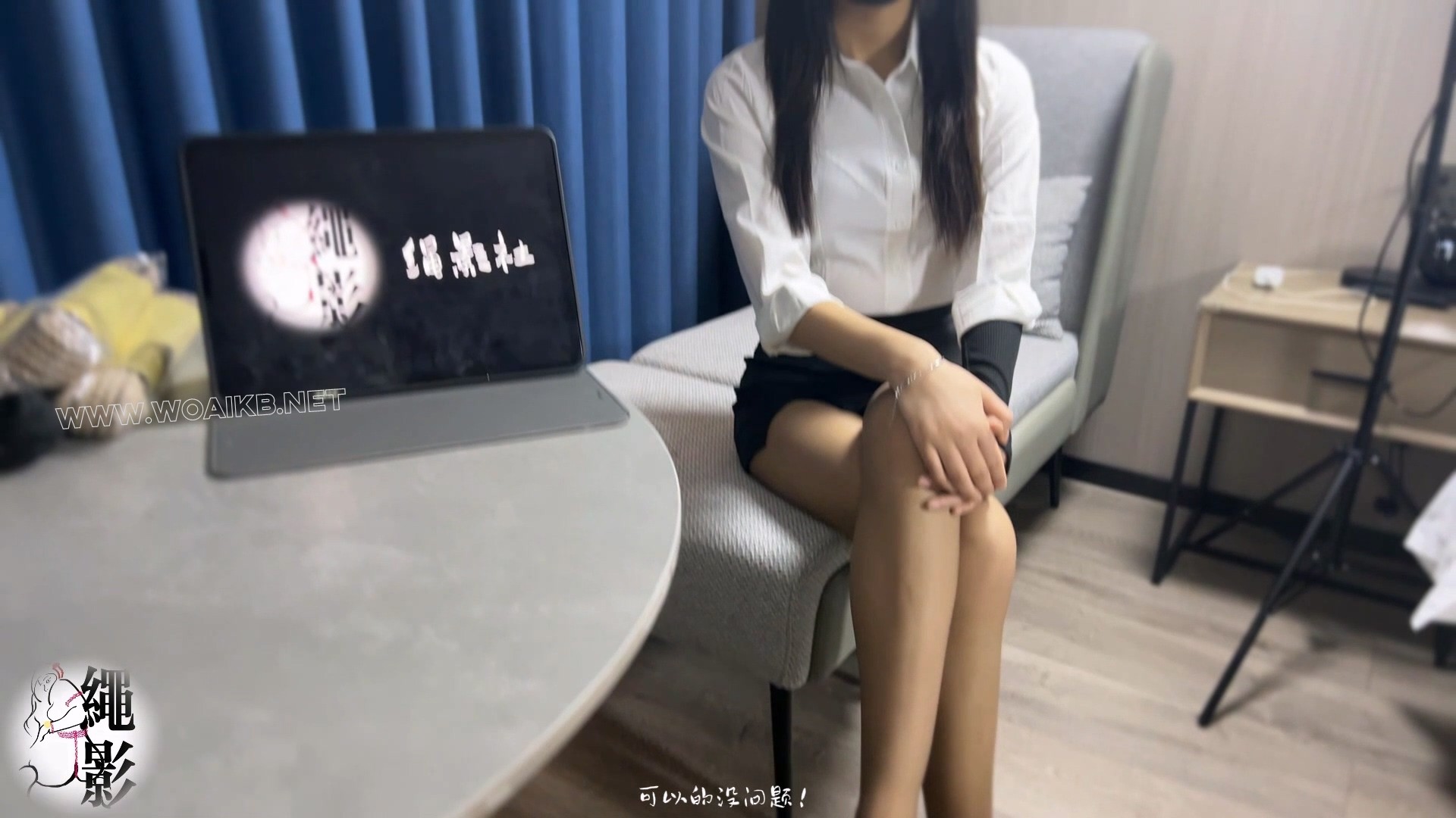 美女销售，用捆绑和振动棒 跳蛋来缓解工作压力 预览图 4