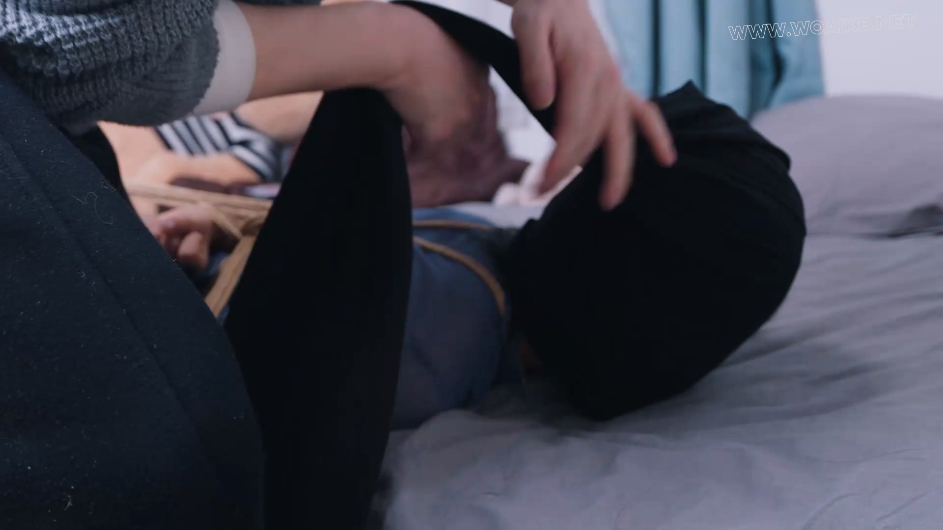 《OL的游戏5》超长时间放置呼吸限制游戏+丝袜头套全包+胶带二次缠绕+遥控强制羔潮…