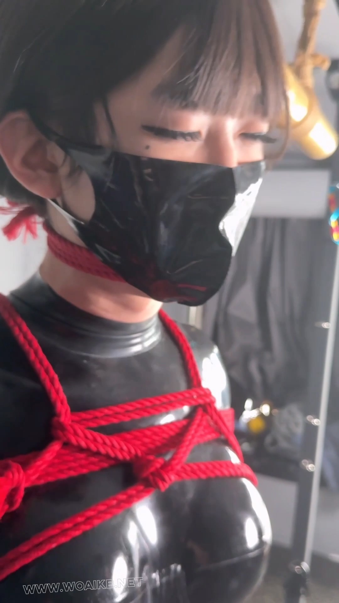 胶衣女郎跳弹放置，堵嘴蒙眼严厉鼻责 预览图 7