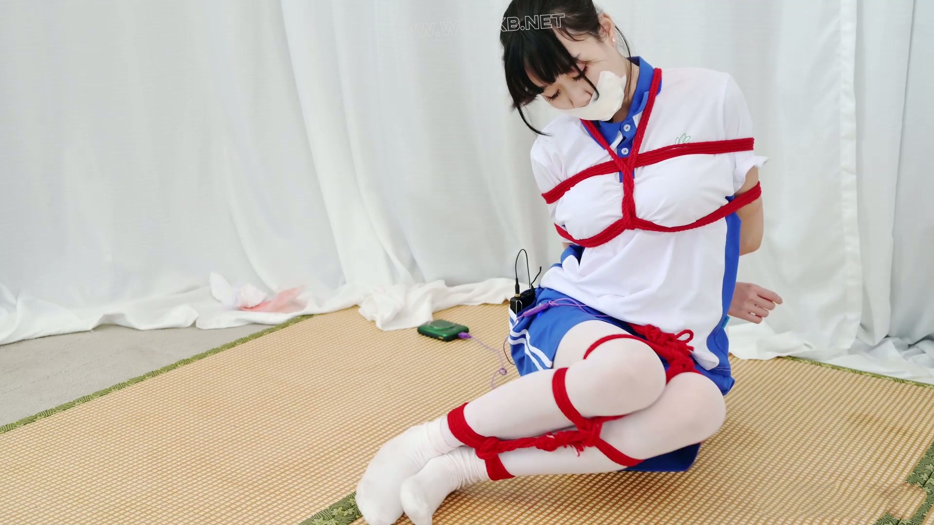 绑架女高中生18岁 女战士 国服女高 强高 双马尾 中式校服 蛇缚 挣扎 逃脱游戏 户外... 预览图 13