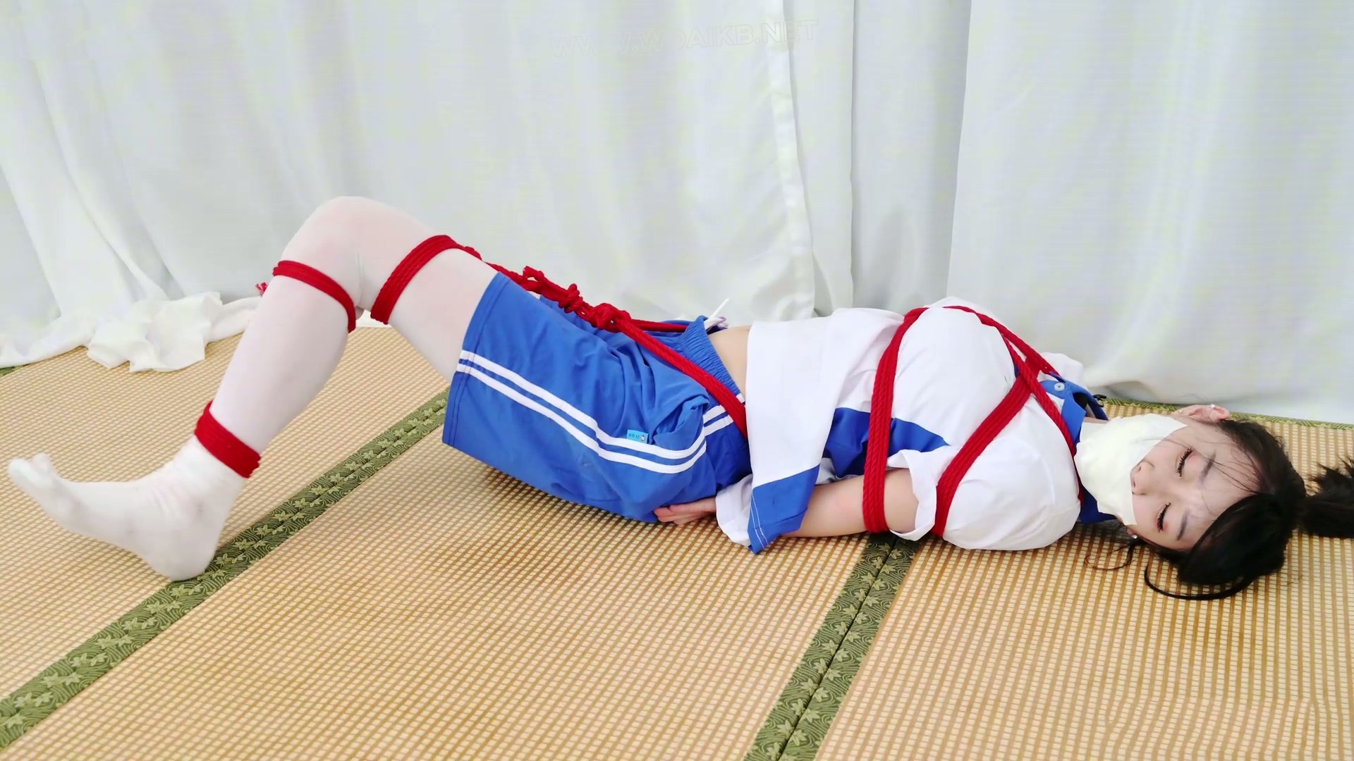 绑架女高中生18岁 女战士 国服女高 强高 双马尾 中式校服 蛇缚 挣扎 逃脱游戏 户外... 预览图 14