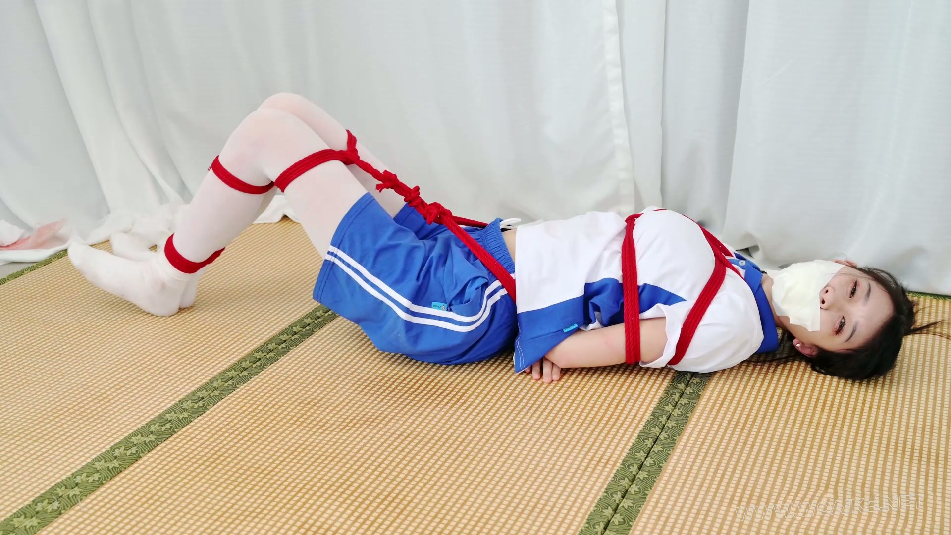 绑架女高中生18岁 女战士 国服女高 强高 双马尾 中式校服 蛇缚 挣扎 逃脱游戏 户外... 预览图 15