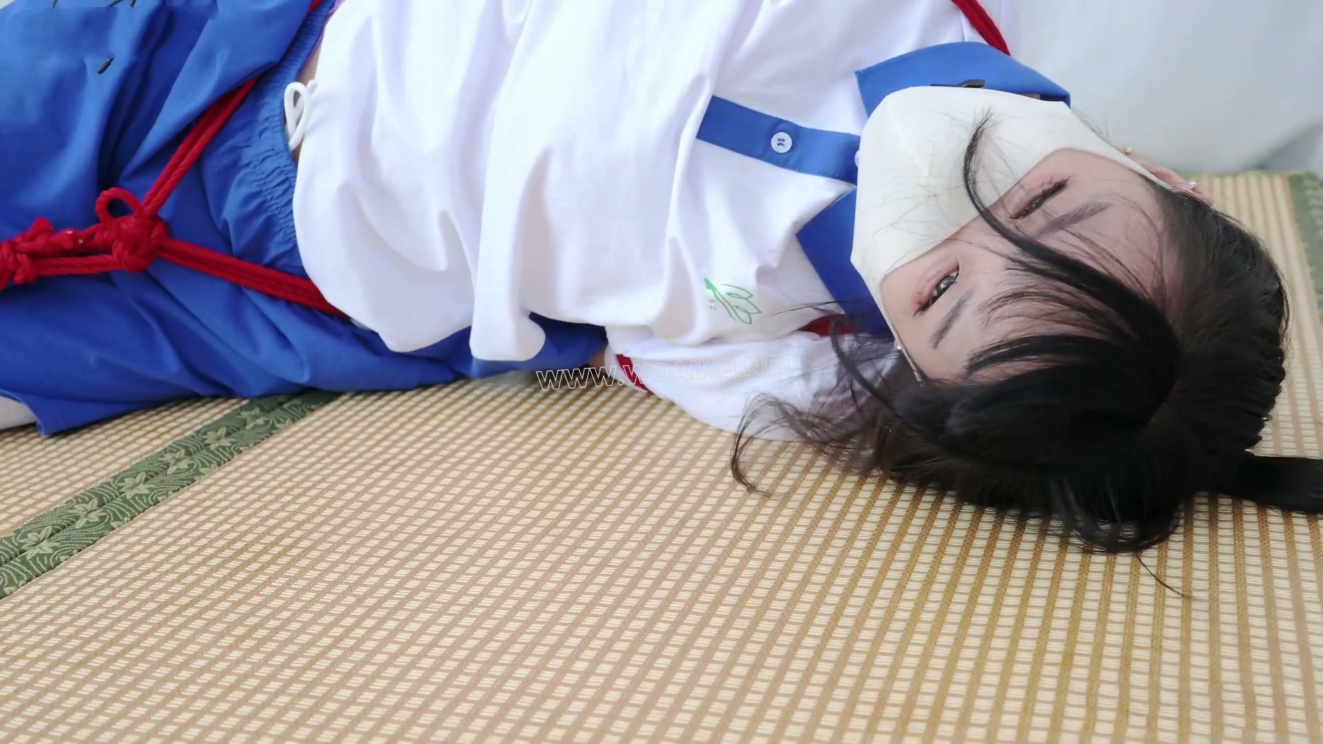 绑架女高中生18岁 女战士 国服女高 强高 双马尾 中式校服 蛇缚 挣扎 逃脱游戏 户外... 预览图 20