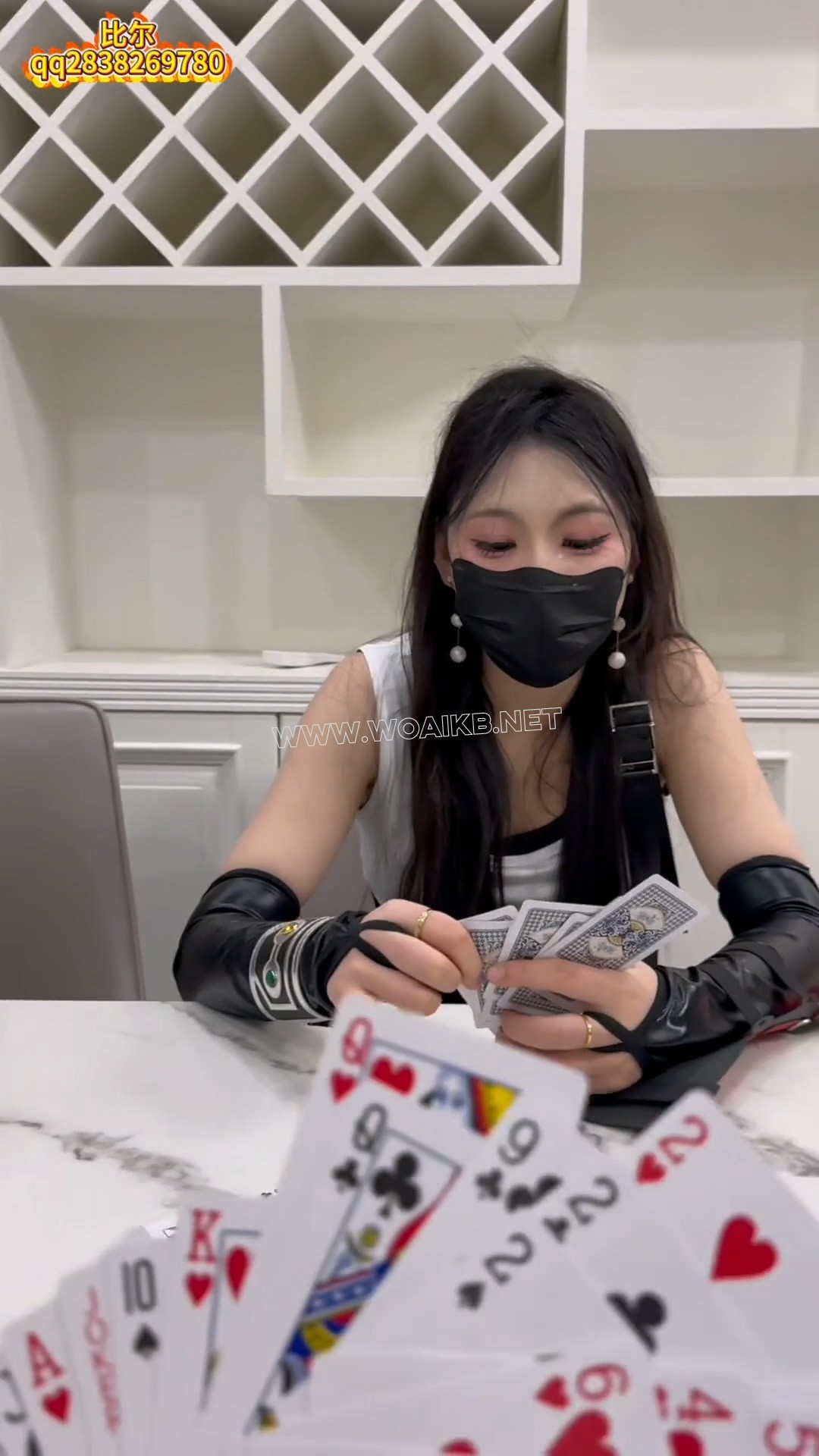 扑克牌游戏的惩戒(扑克游戏+勒脖+窒吸+挣扎+晕眩+调戏+爱抚+尾随强入室玩弄躯体+sp) 预览图 2