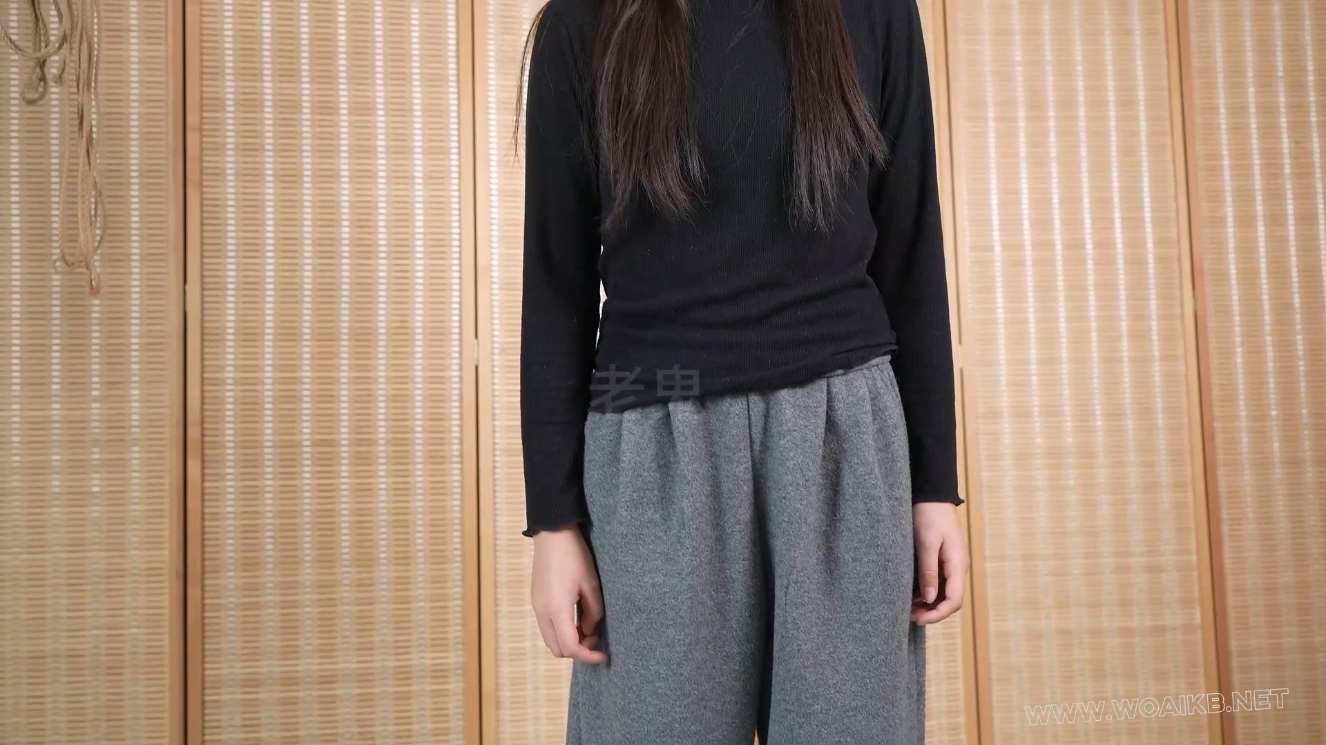 《小涵特殊的按摩》【绑着做SPA咖丝内衣原味裤里丝堵嘴口枷小玩具强G访谈】