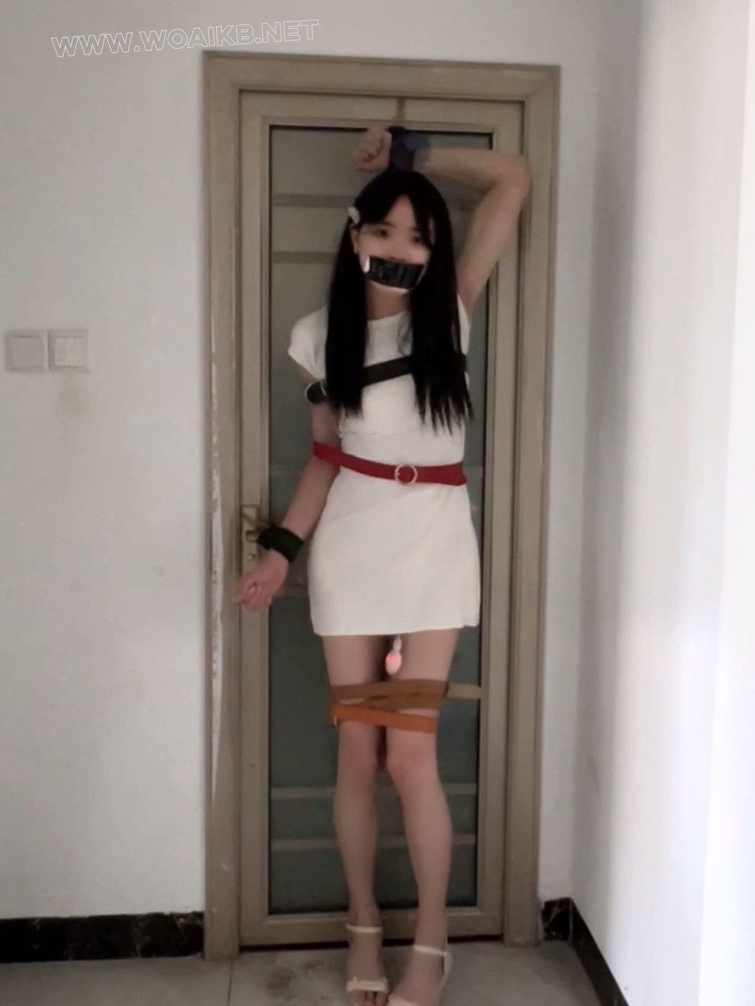 【挂件叶子】姿势强制系列 固定姿势的td强高 只希望能用挣扎抵消 皮带x手铐x凉鞋