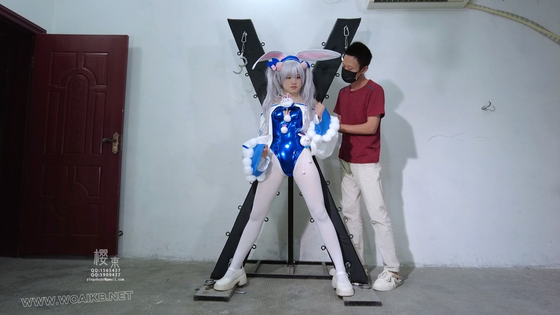 cos可爱拉菲兔全身挠痒回答主人问题！皮鞭抽打！开口器开口舔假Y具！棒棒震到失禁…