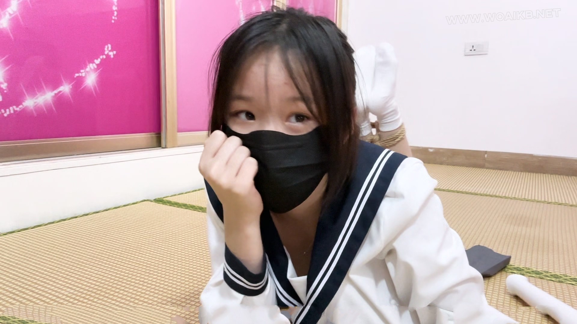 【琳媚】JK肉丝+小白袜 偷偷玩自缚用棒棒强g 真的是太刺激了