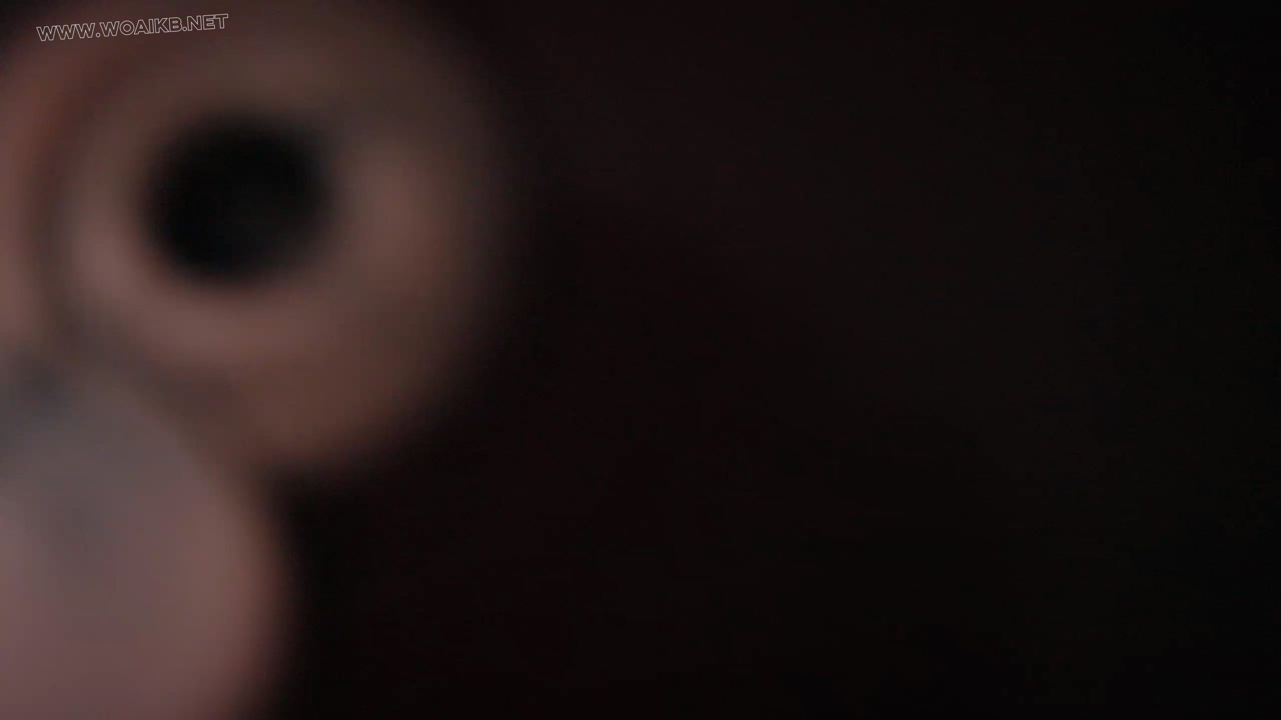 《猎艳记之美女收藏家》一场赌局游戏正式拉开帷幕，美女收藏家X神秘卖家，假意通过…