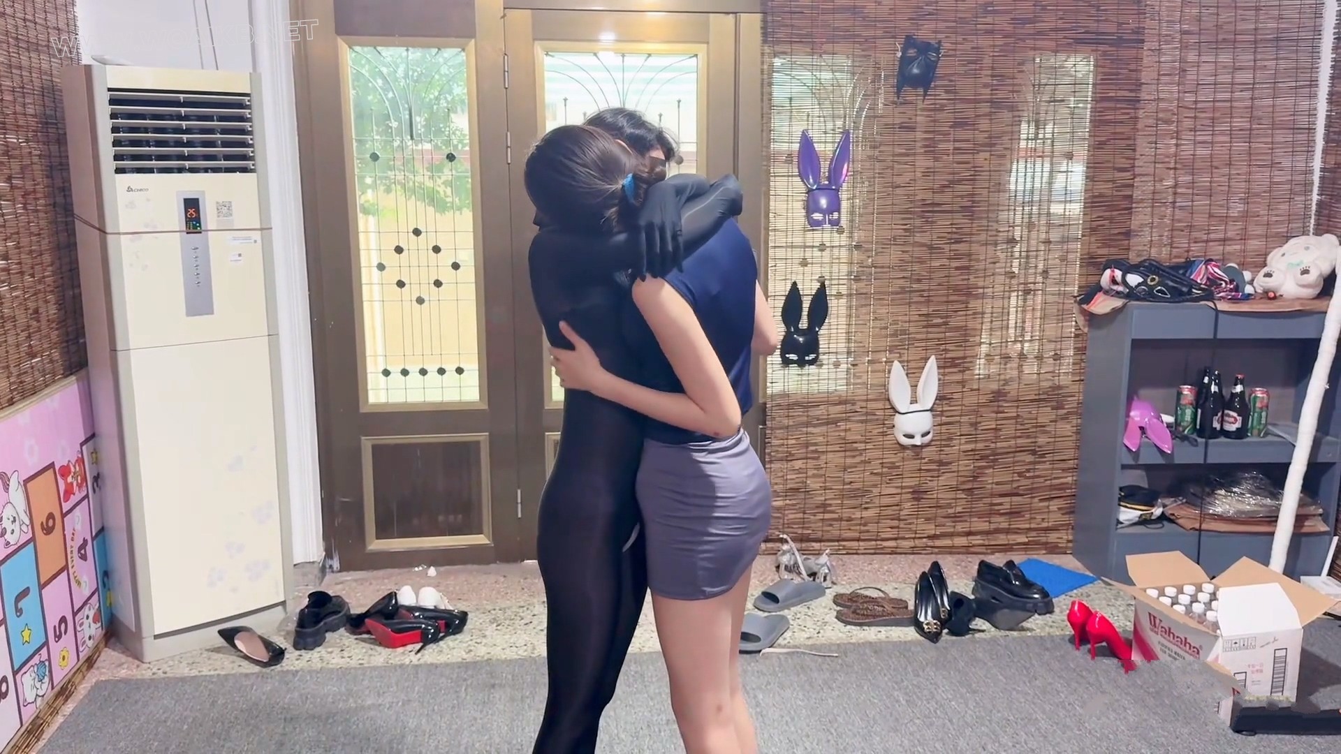 百合-闺房里的秘密