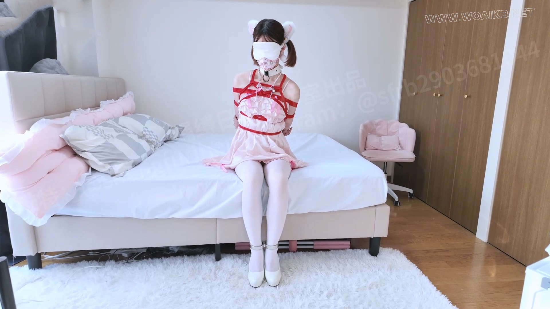 粉嫩白丝萝莉 炮机插入强制gc 强力郊狼电击 乳夹 日式紧缚 震动棒TD 钢拷等…