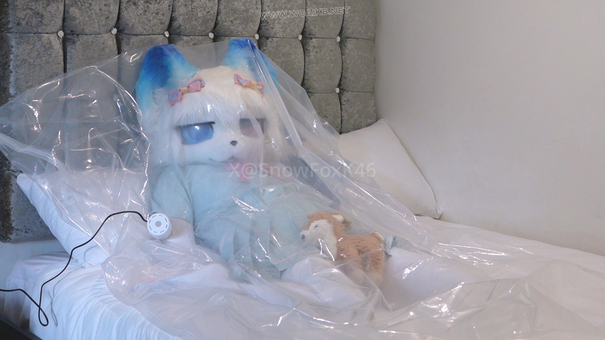 兽装小姐姐极限真空袋窒息+小玩具刺激，失去意识差点没了