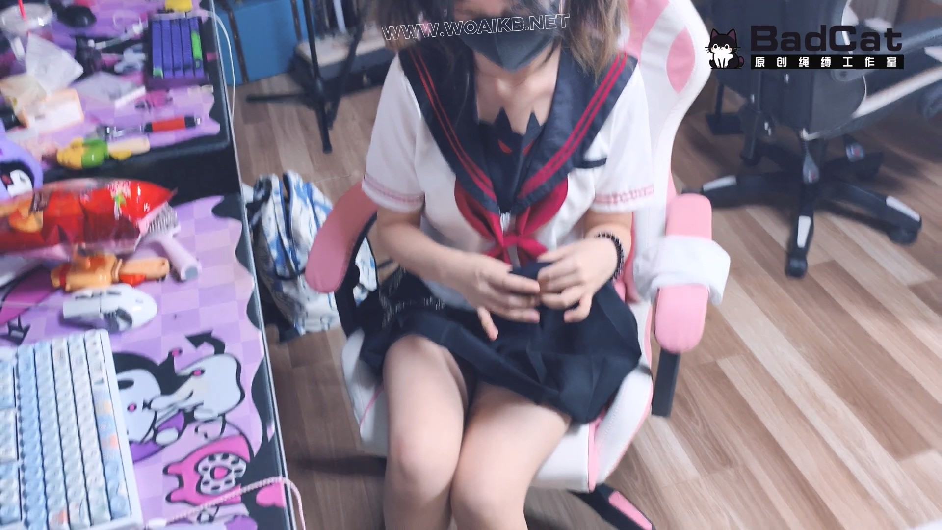 【剧情定拍 第一次被表哥塞内置玩具进身体】妹妹偷拿哥哥的钱去买皮肤 之后自愿被…