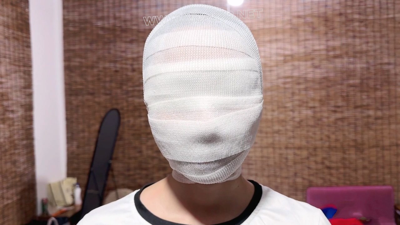 凌辱清纯白袜小学妹