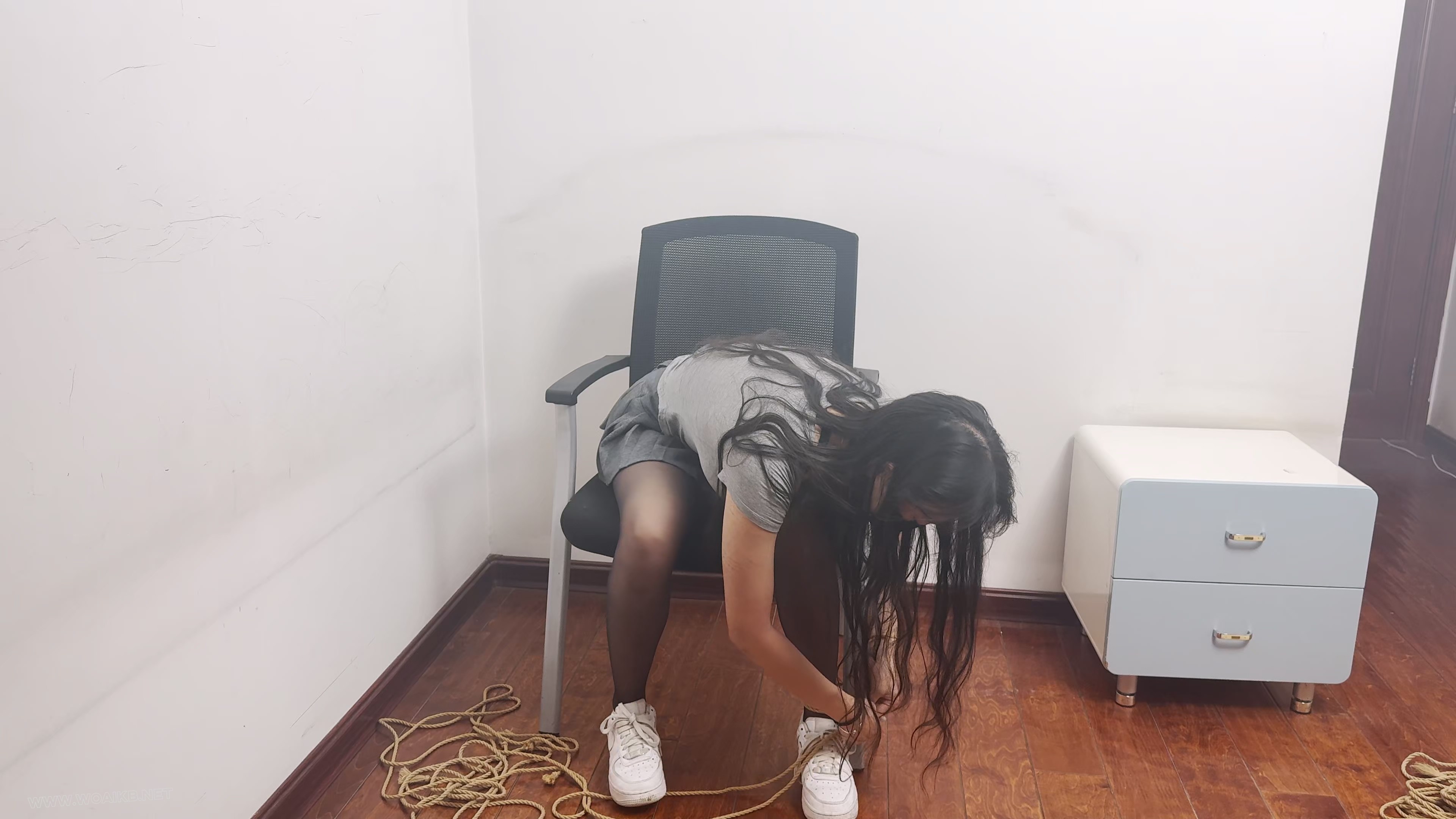 强高放置（黑丝，体内玩具）