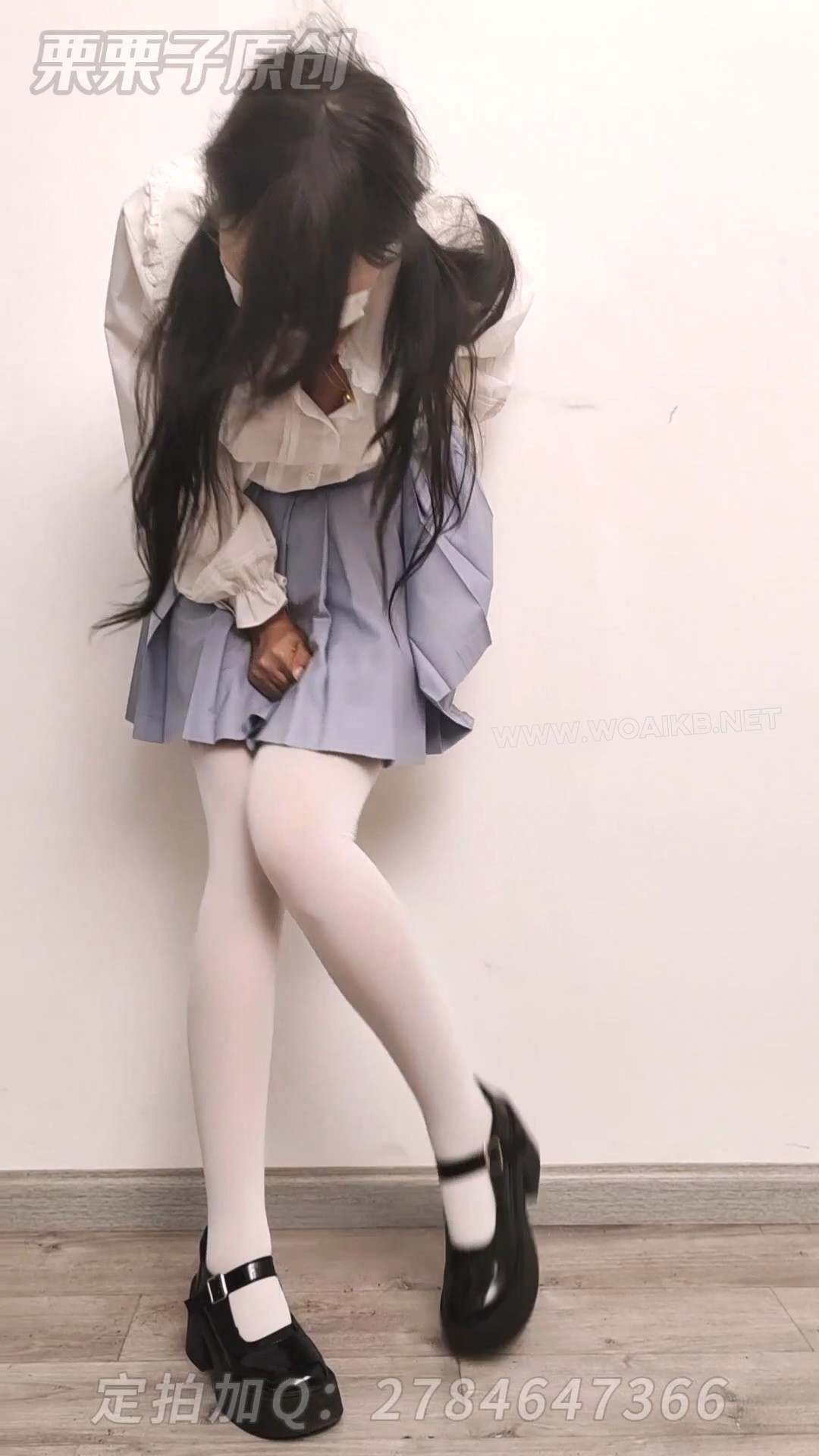 《被沦为玩具的双马尾小M 08》 户外调教、户外强高、户外餐厅失禁、快乐蛋、白丝、…