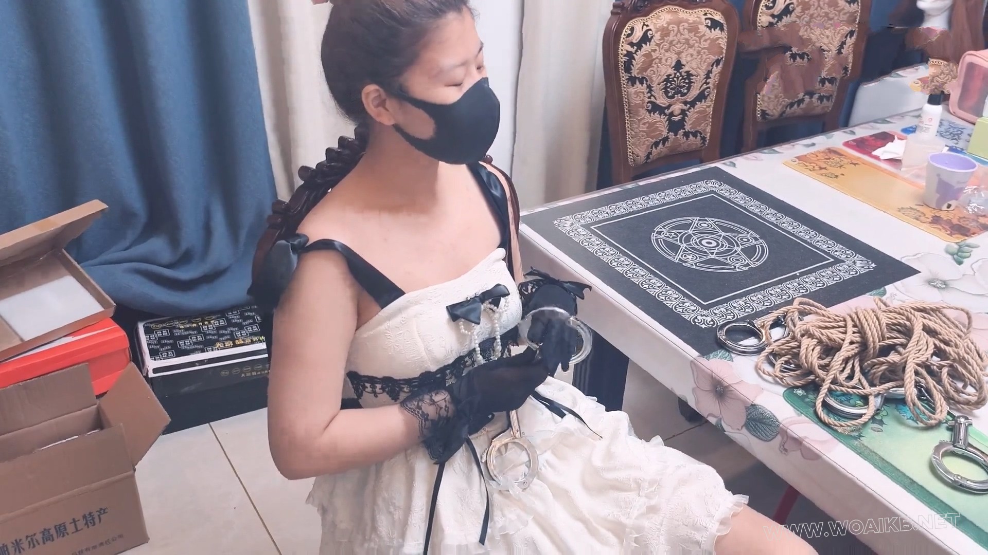 【美女魔术师主动求绑】结果挣脱失败 惨遭紧缚TK 玩弄放置 足控福利！