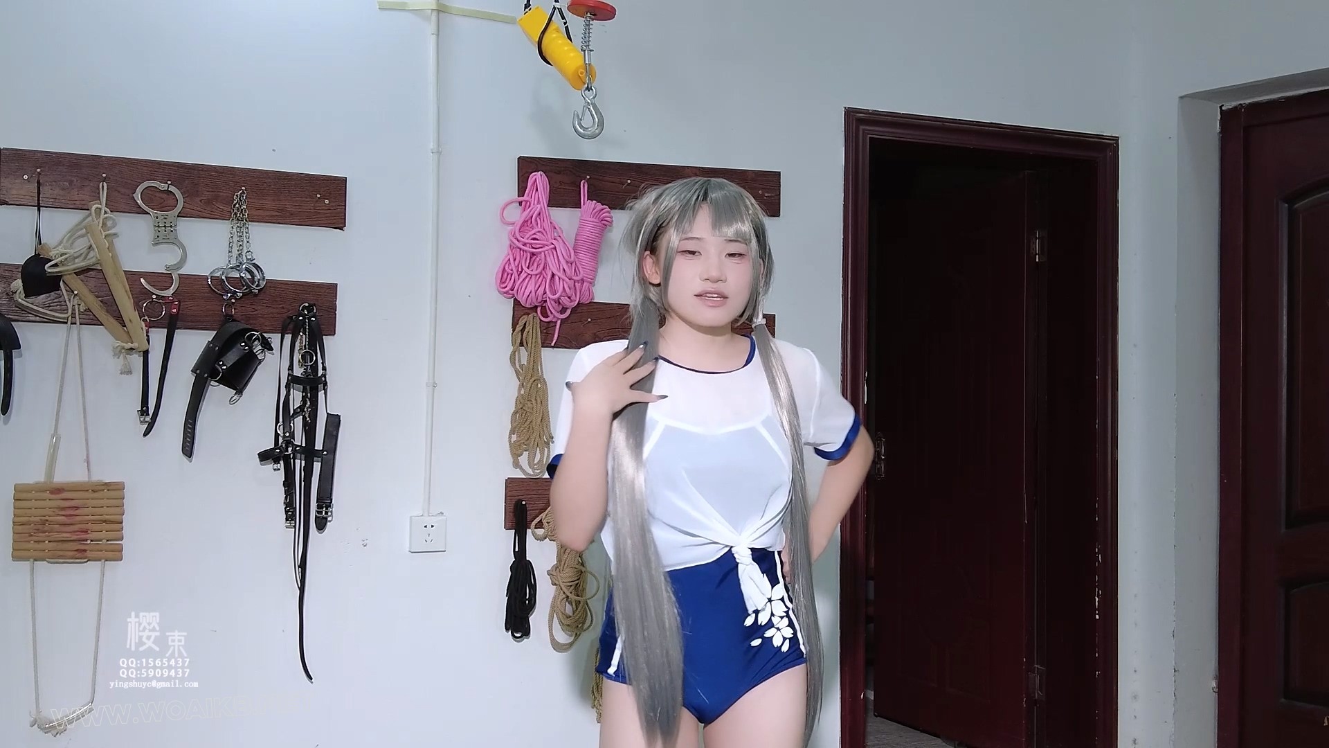 cos游戏“永劫无间”中的胡桃！单脚吊缚狂挠腋下脚心！吸N器强吸棒棒大频率输出强G...