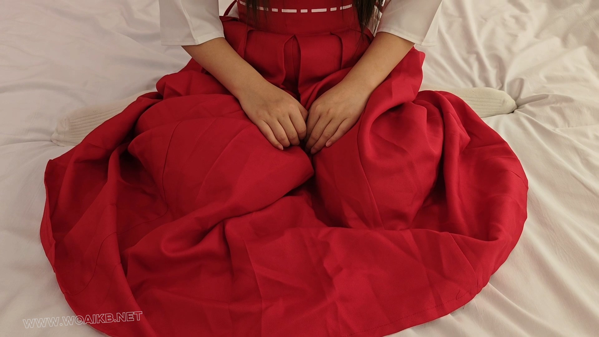 苏苏_惩戒巫女 镣铐,龟甲,跳d跪爬,吊手tk,sp,胶带m腿