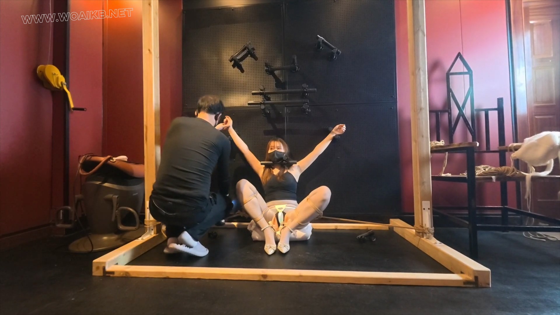 【晓阳】啵啵贝+后手吊缚+m腿+tk